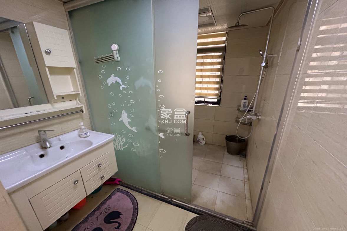 天元涉外景园B区 3室2厅1卫 2700.0元/月 天元涉外景园B区 3室2厅1卫 2700.0元/月室内图