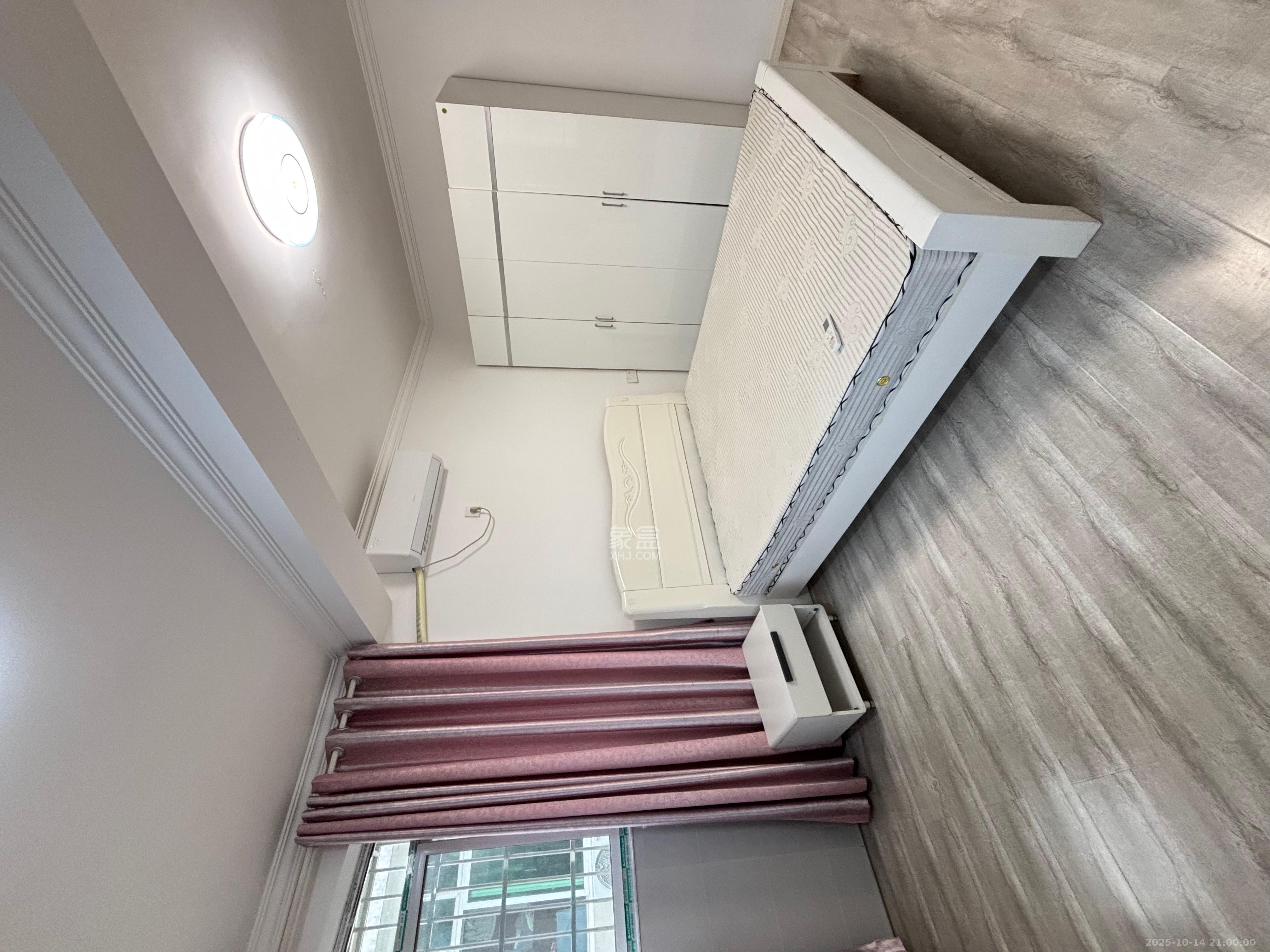 荷花园小区（安置房小区）  2室1厅1卫    1600.0元/月室内图