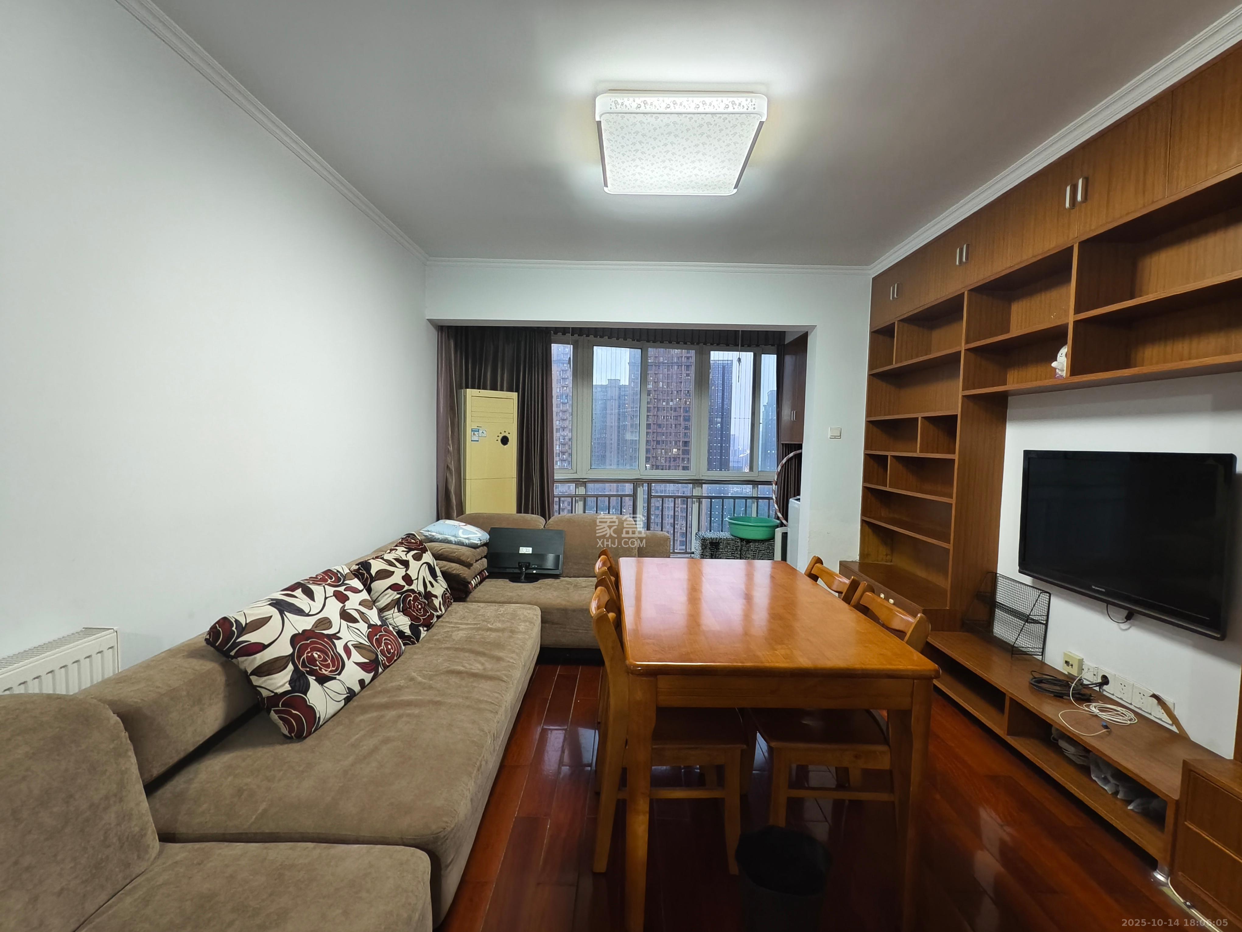 新芙蓉之都  2室2厅1卫    2500.0元/月 新芙蓉之都  2室2厅1卫    2500.0元/月室内图