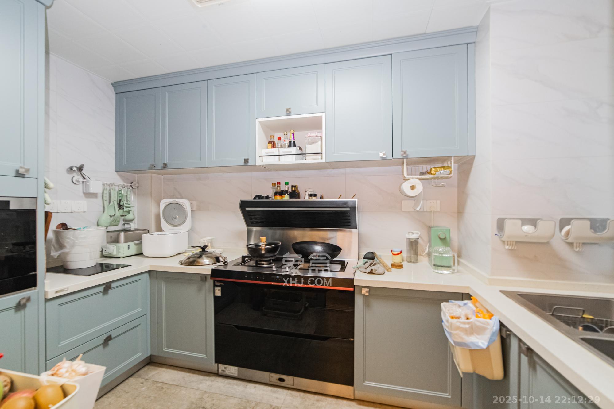 北辰三角洲C3区 5室2厅3卫 280.0万 北辰三角洲C3区 5室2厅3卫 280.0万厨房