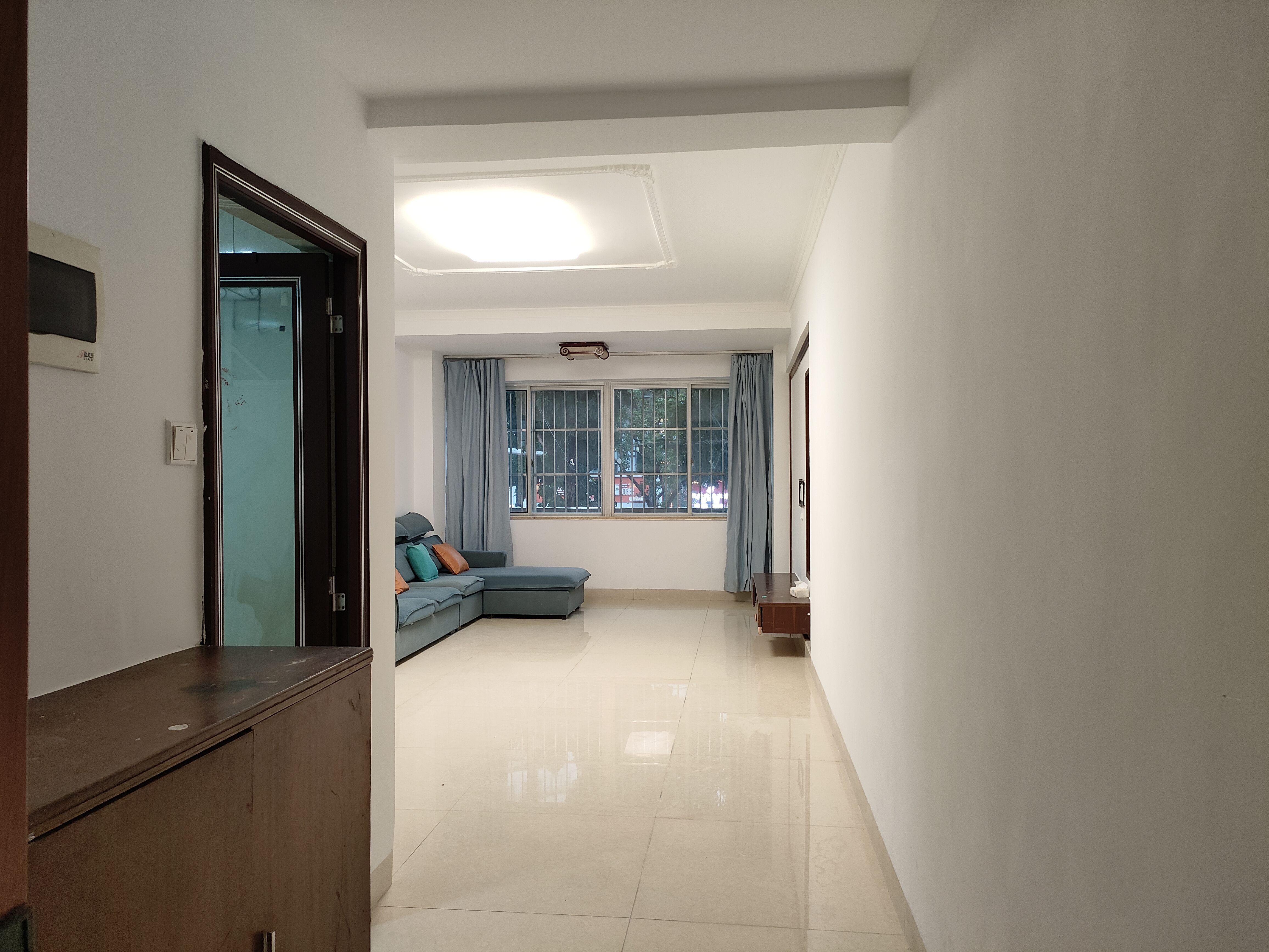 国联大厦  1室0厅0卫    2500.0元/月室内图