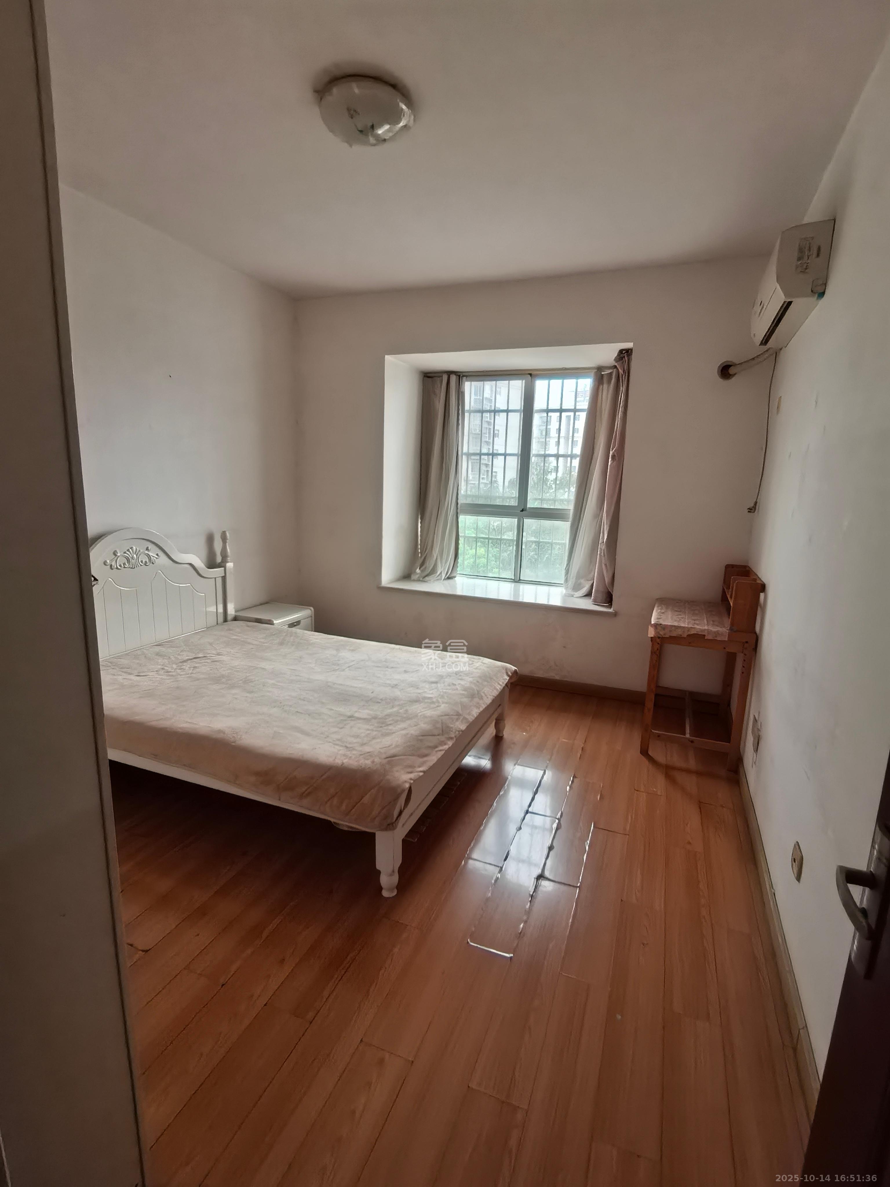 紫晶城 2室2厅1卫 1300.0元/月 紫晶城 2室2厅1卫 1300.0元/月室内图