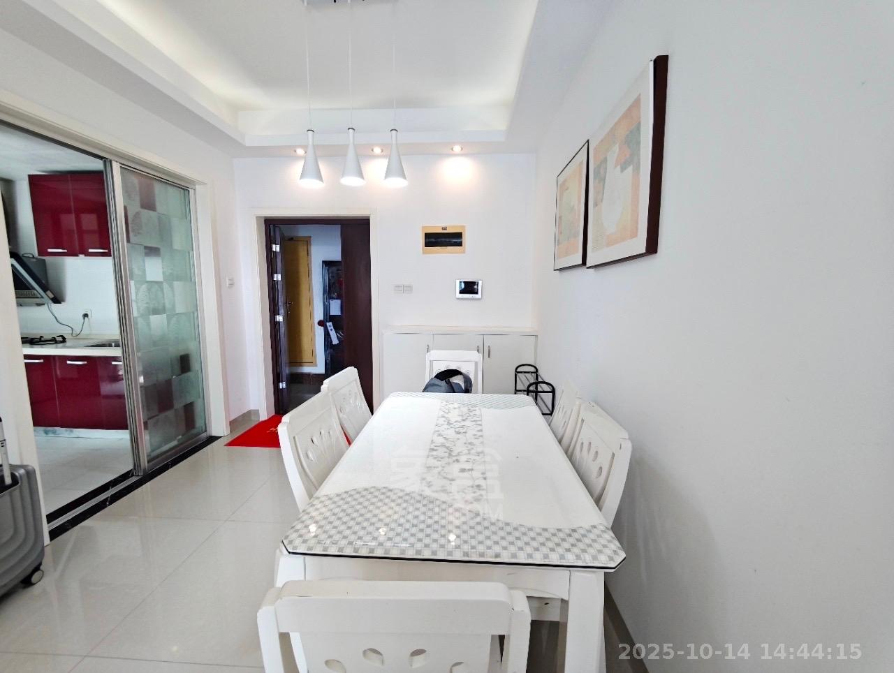 金碧花园  2室2厅1卫    2000.0元/月 金碧花园  2室2厅1卫    2000.0元/月室内图