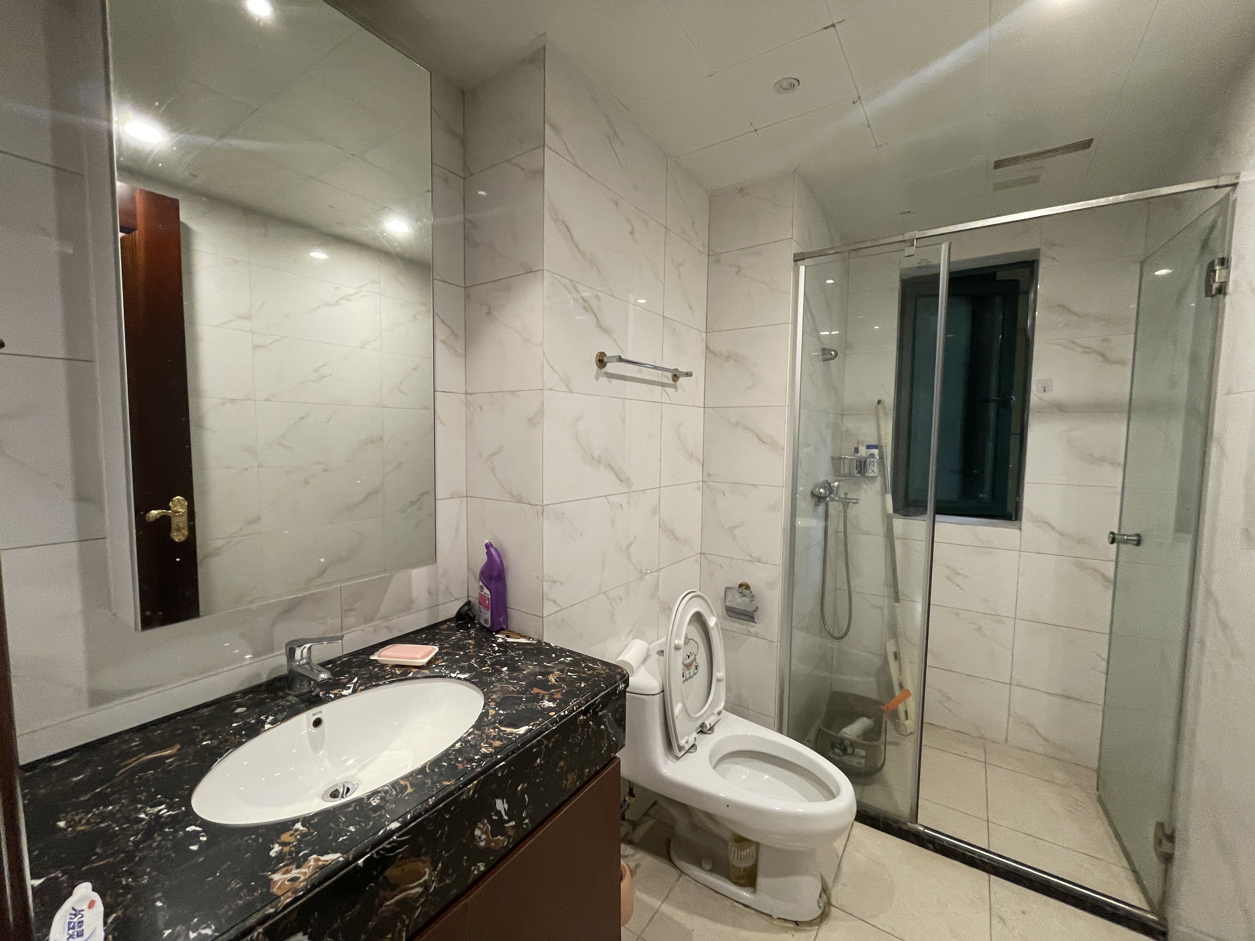 恒大绿洲 3室2厅2卫 1800.0元/月 恒大绿洲 3室2厅2卫 1800.0元/月室内图