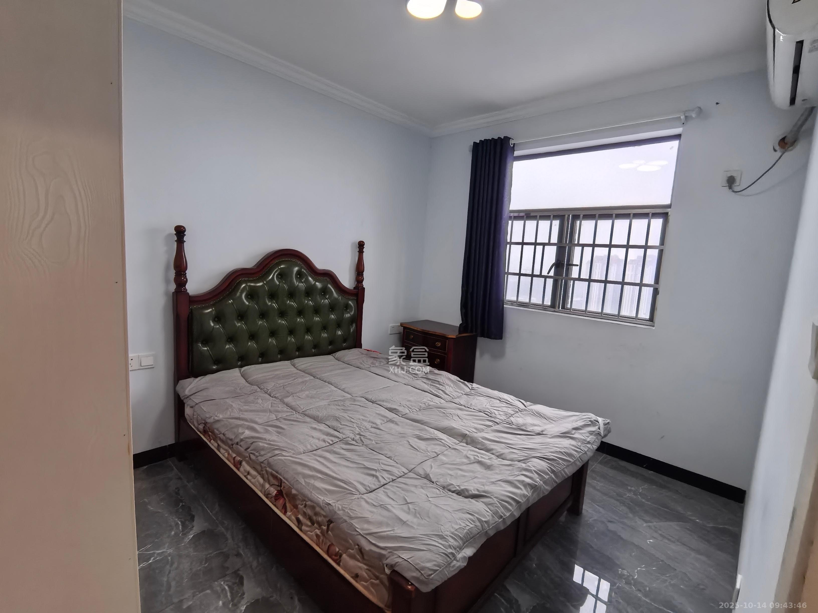 长永佳苑 2室2厅1卫 1800.0元/月 长永佳苑 2室2厅1卫 1800.0元/月室内图