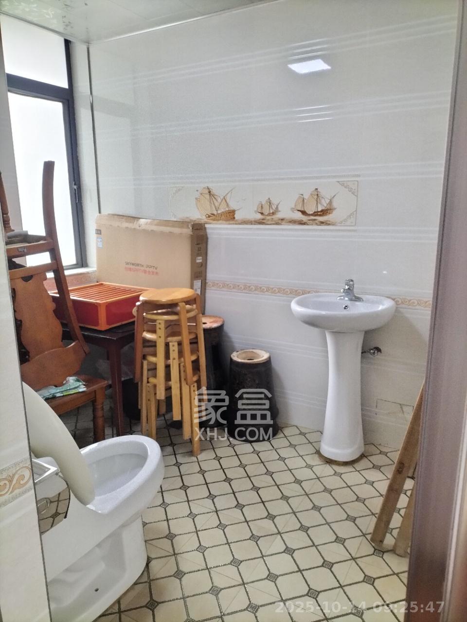 园艺小区 3室2厅2卫 2100.0元/月 园艺小区 3室2厅2卫 2100.0元/月室内图