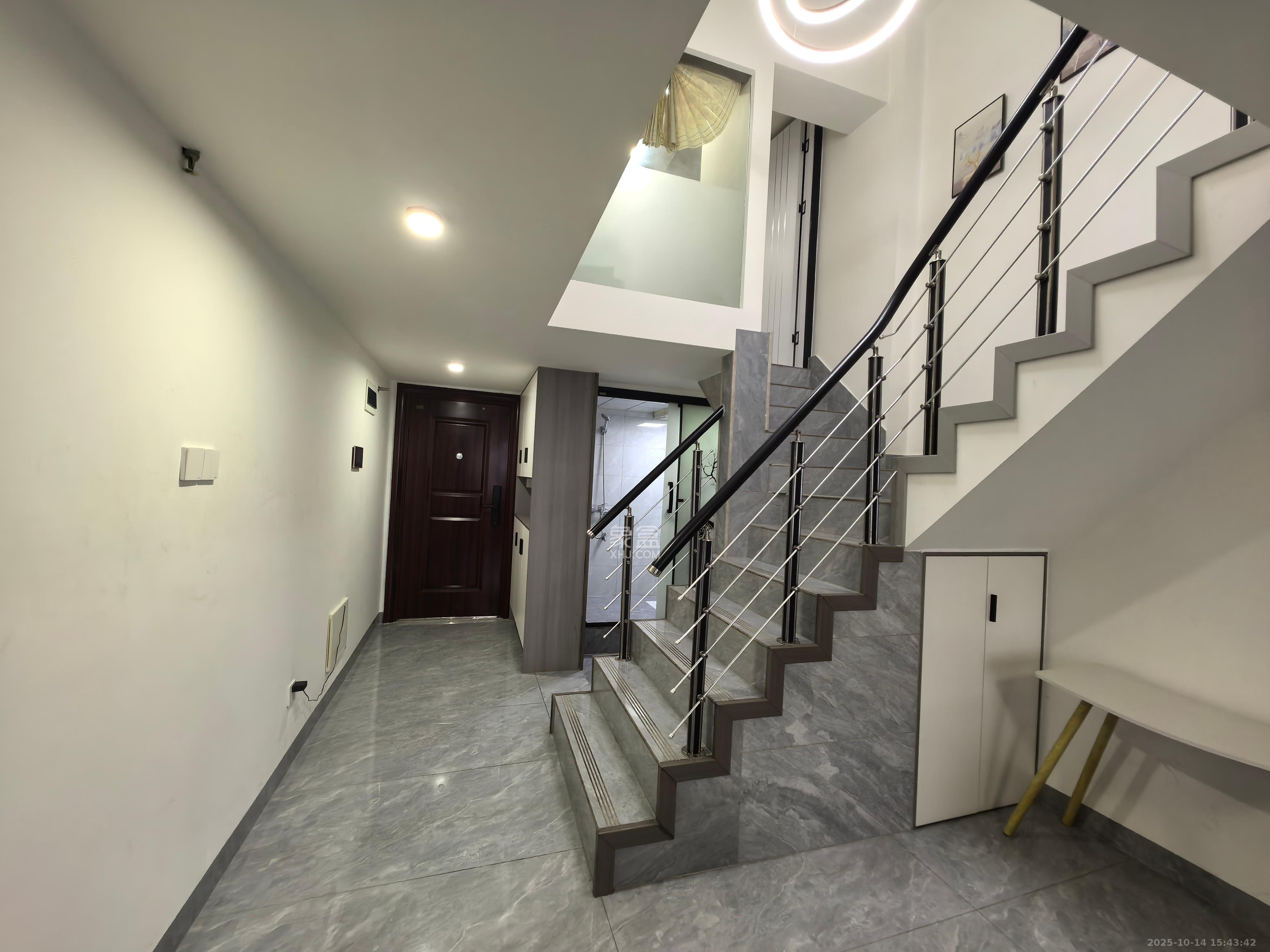 富兴悦府(富兴学府名邸)  2室1厅1卫    1600.0元/月 富兴悦府(富兴学府名邸)  2室1厅1卫    1600.0元/月室内图