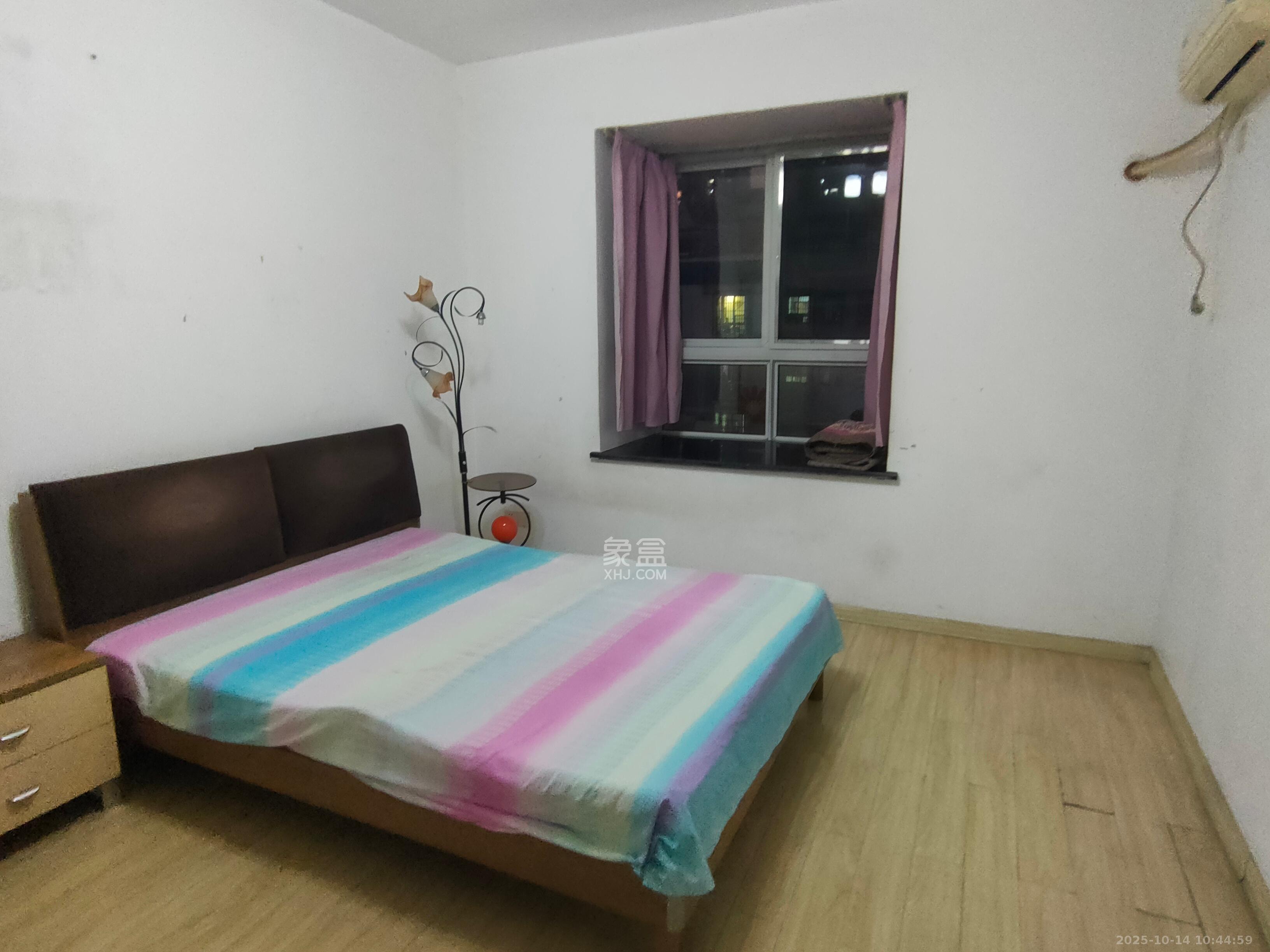 一品东庭  2室2厅1卫    2200.0元/月室内图