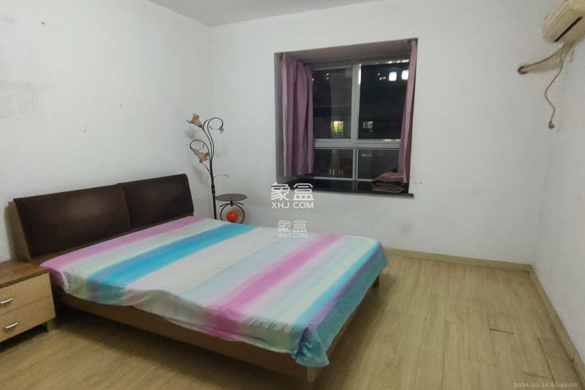 一品东庭 2室2厅1卫 2200.0元/月 一品东庭 2室2厅1卫 2200.0元/月室内图