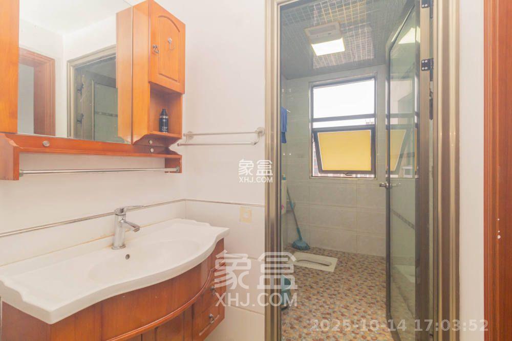 旭辉华庭  3室2厅1卫    1600.0元/月室内图