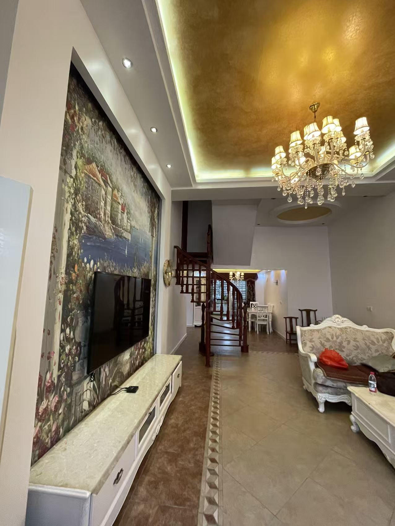 上城世家 3室2厅2卫 2000.0元/月 上城世家 3室2厅2卫 2000.0元/月室内图