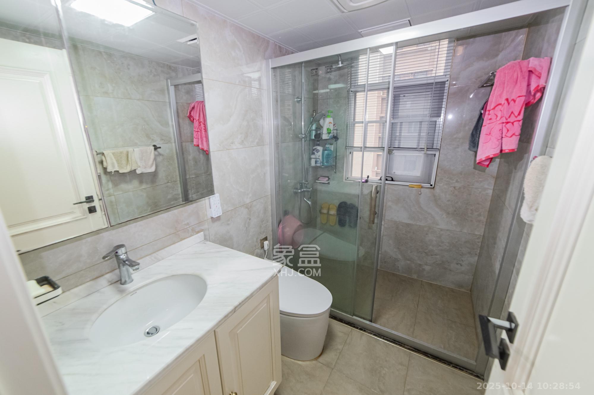 北辰三角洲C2区 3室2厅2卫 268.0万 北辰三角洲C2区 3室2厅2卫 268.0万卫生间