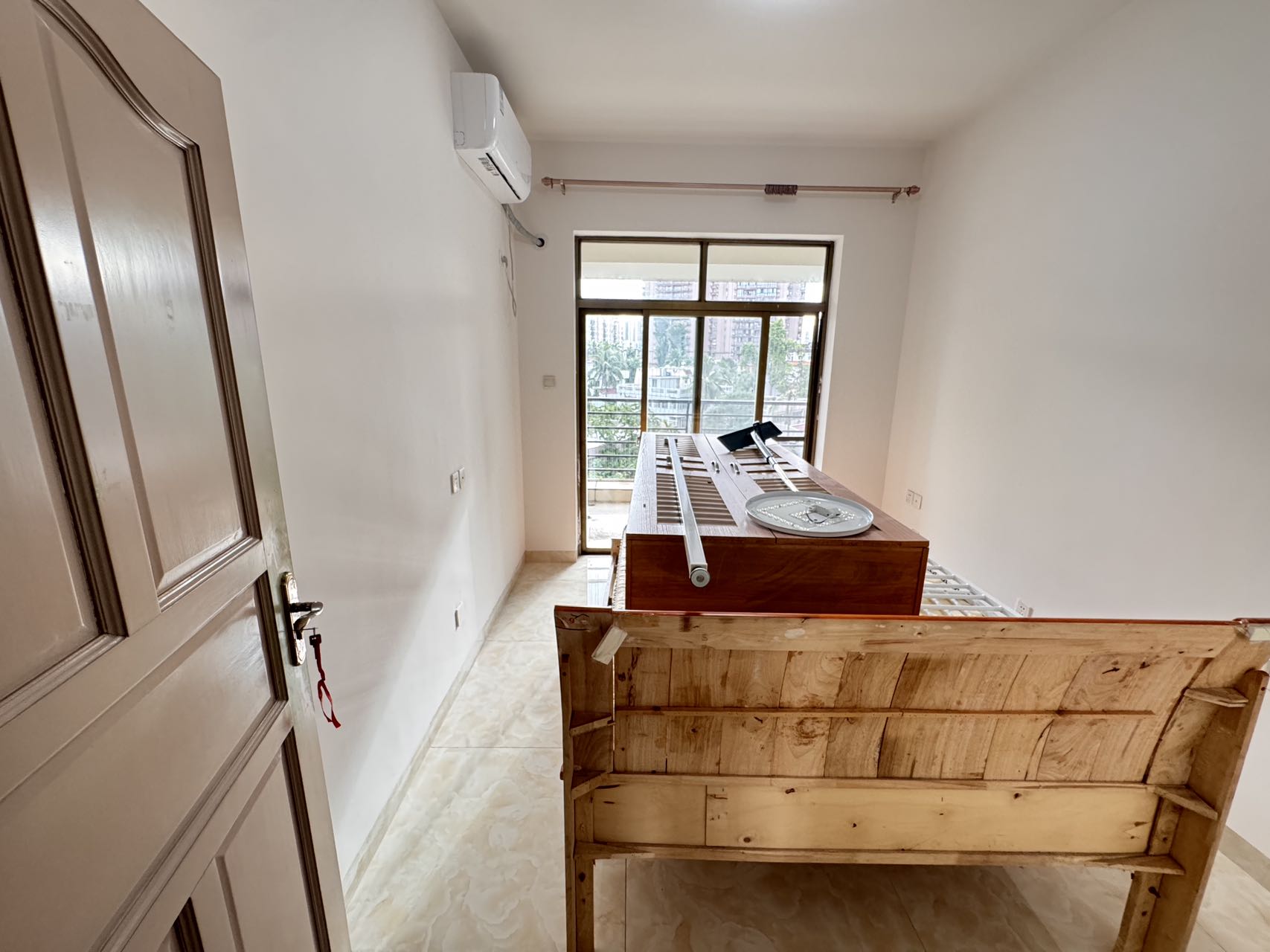 警苑 3室2厅1卫 4500.0元/月 警苑 3室2厅1卫 4500.0元/月室内图