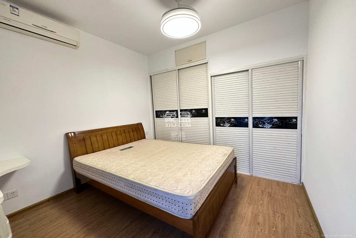 保利麓谷林语D区 3室2厅2卫 2400.0元/月 保利麓谷林语D区 3室2厅2卫 2400.0元/月室内图