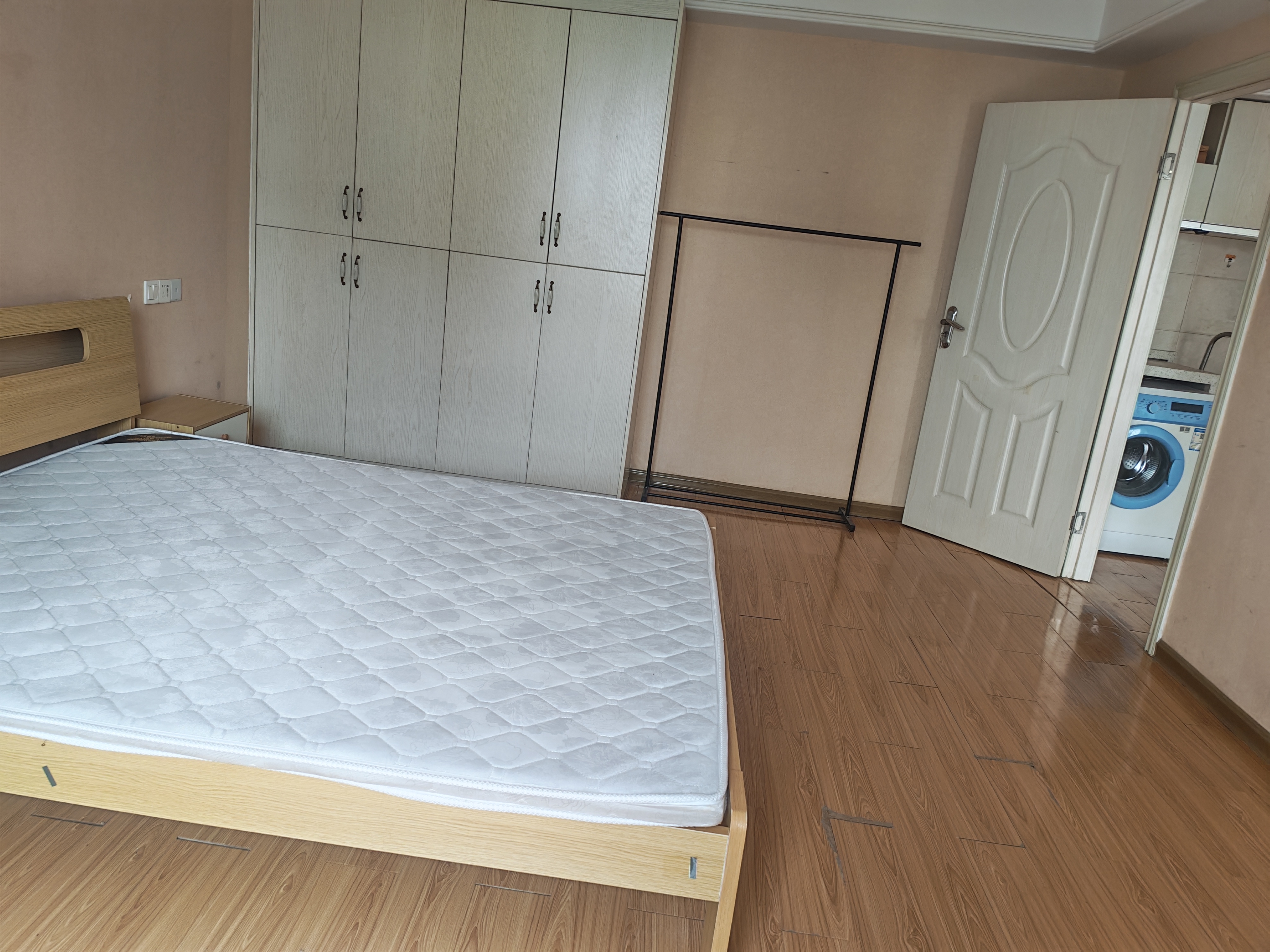 佳源罗马都市  1室1厅1卫    1600.0元/月室内图