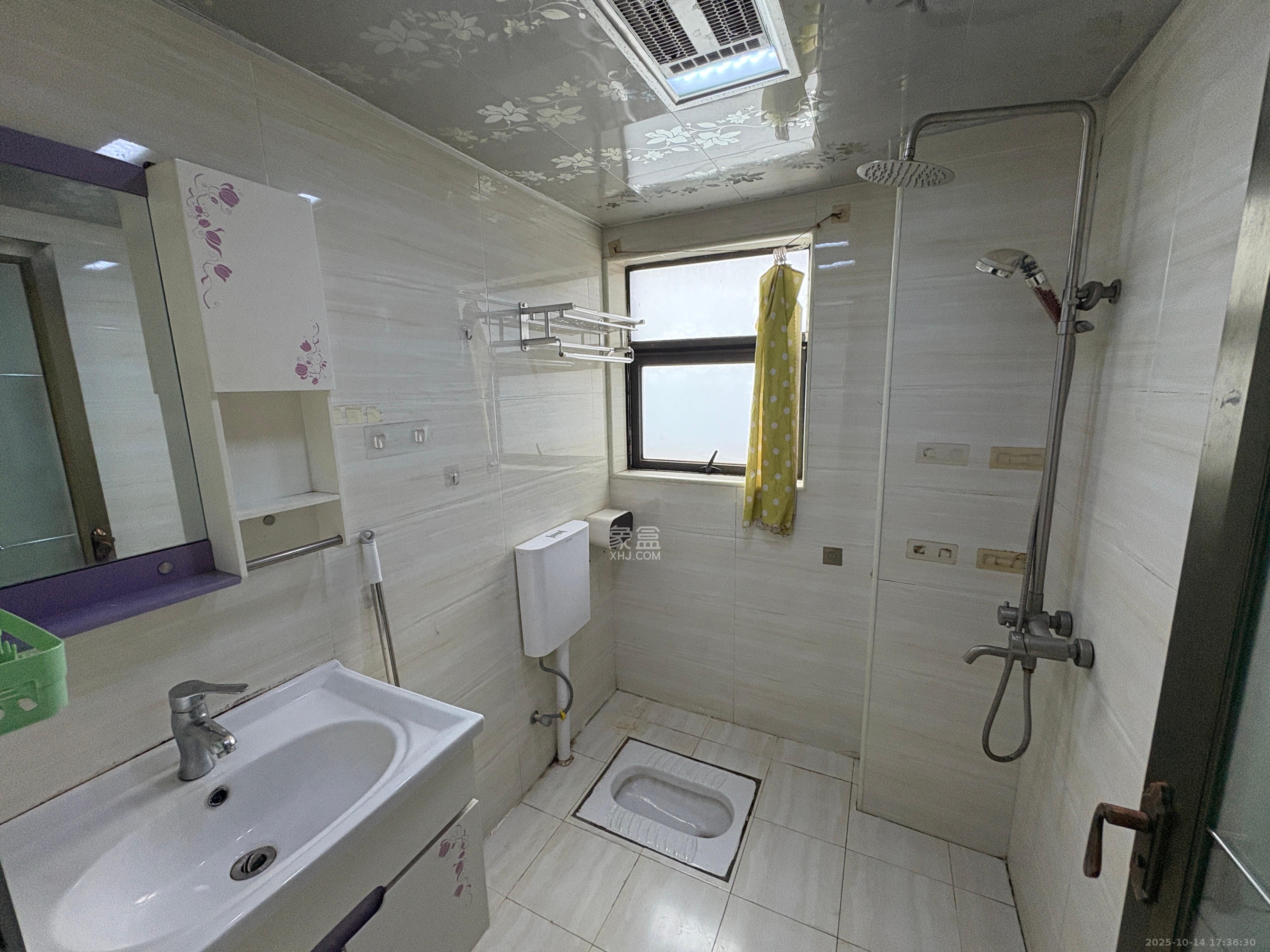 东驿竹园  2室1厅1卫    1800.0元/月 东驿竹园  2室1厅1卫    1800.0元/月室内图