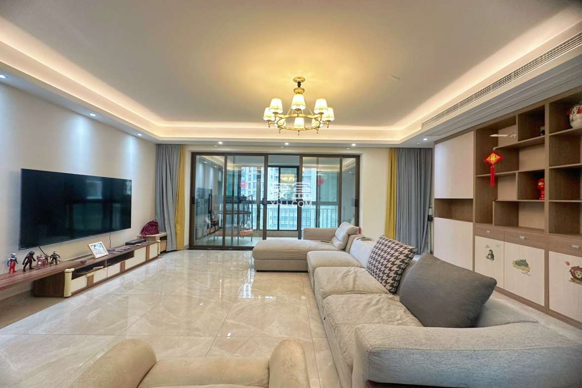 海航豪庭南苑  3室2厅2卫    6000.0元/月 海航豪庭南苑  3室2厅2卫    6000.0元/月室内图