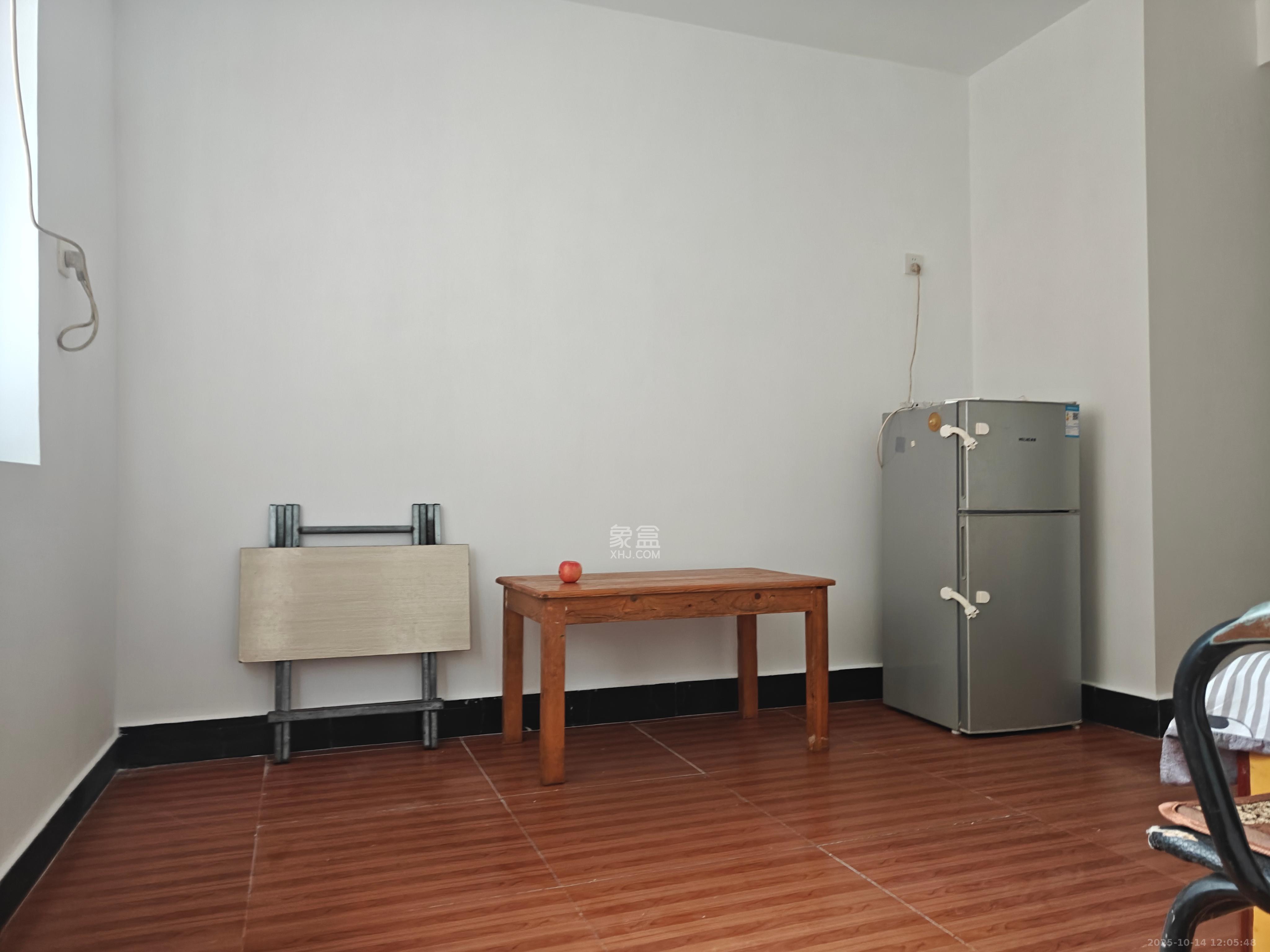 白沙公寓  1室1厅1卫    1000.0元/月室内图