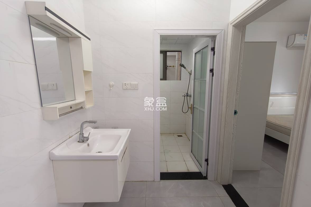 东站国际 1室1厅1卫 2300.0元/月 东站国际 1室1厅1卫 2300.0元/月室内图