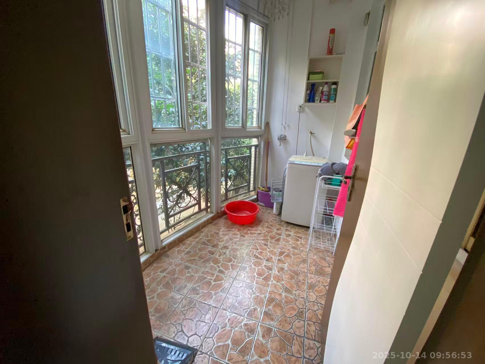 珠江丽园 3室2厅2卫 1800.0元/月 珠江丽园 3室2厅2卫 1800.0元/月室内图