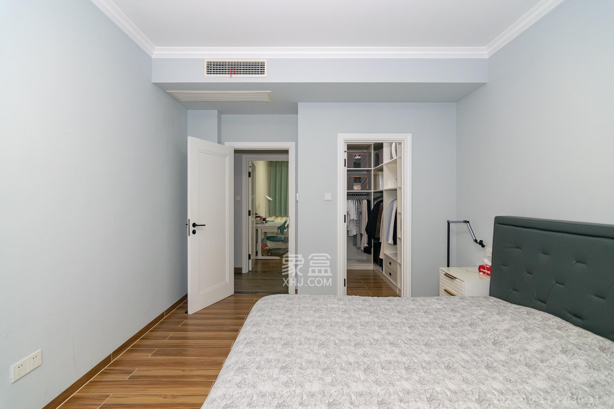 金地三千府（金地湖山樾、金地自在城）  3室2厅1卫    95.0万卧室