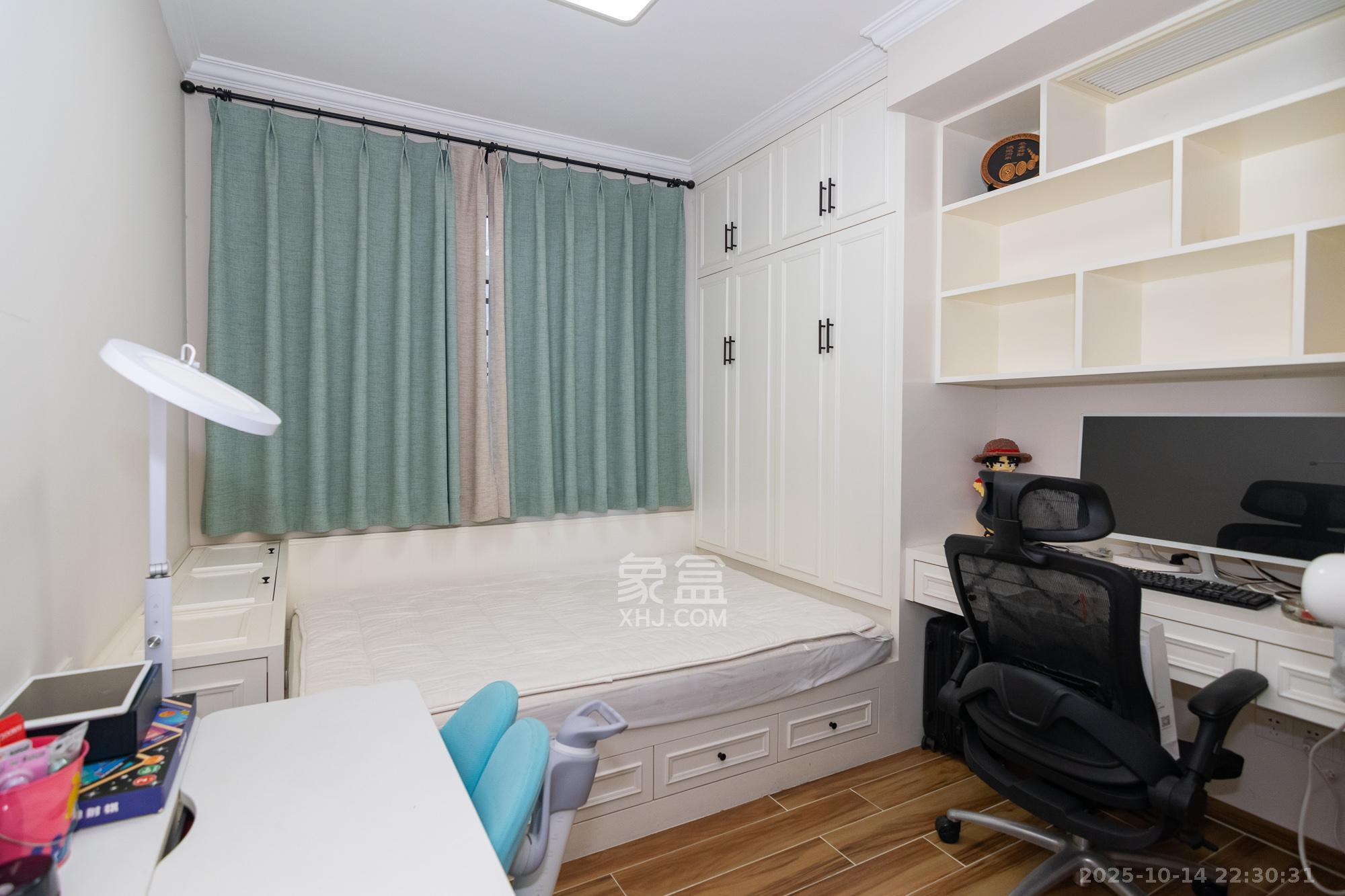 金地三千府（金地湖山樾、金地自在城）  3室2厅1卫    95.0万卧室