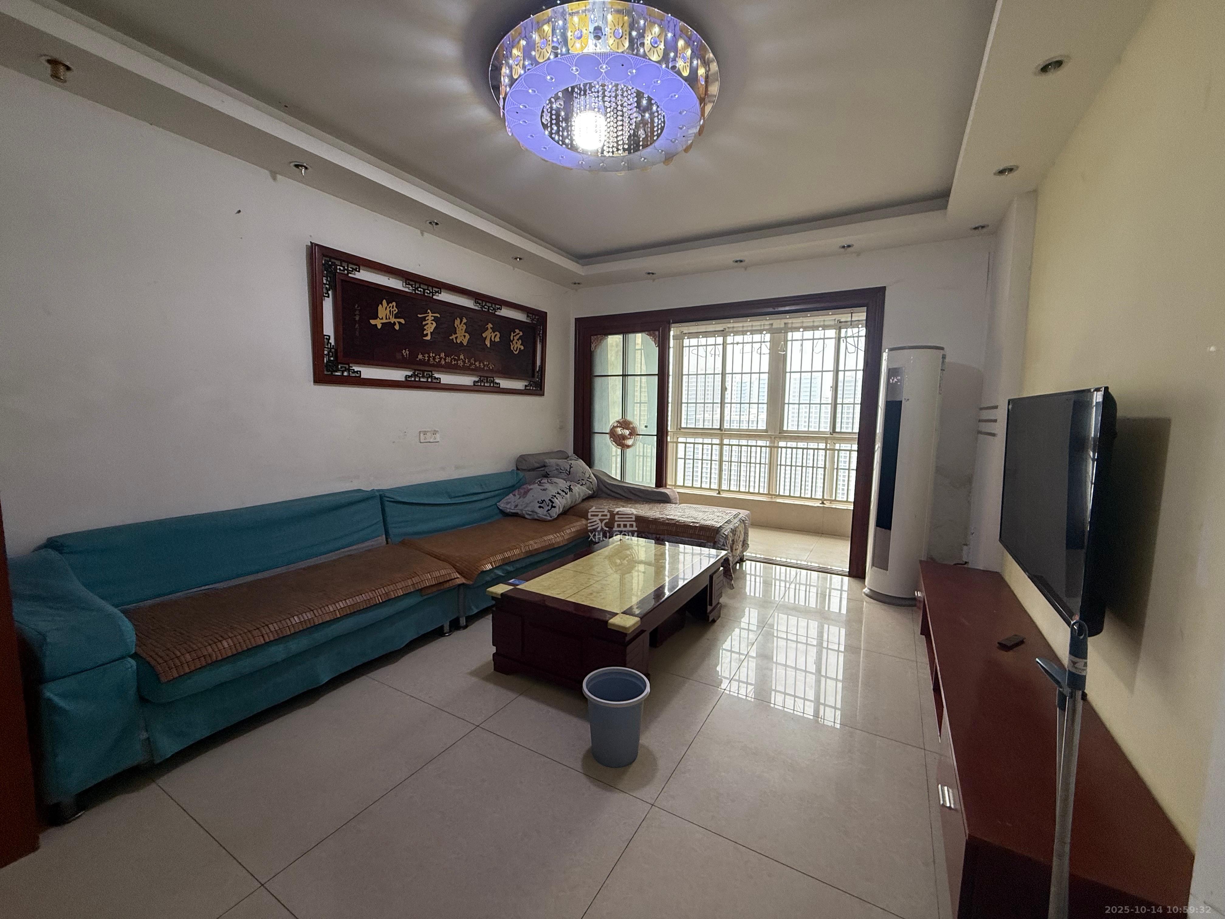 时代星城  3室2厅2卫    1700.0元/月 时代星城  3室2厅2卫    1700.0元/月室内图