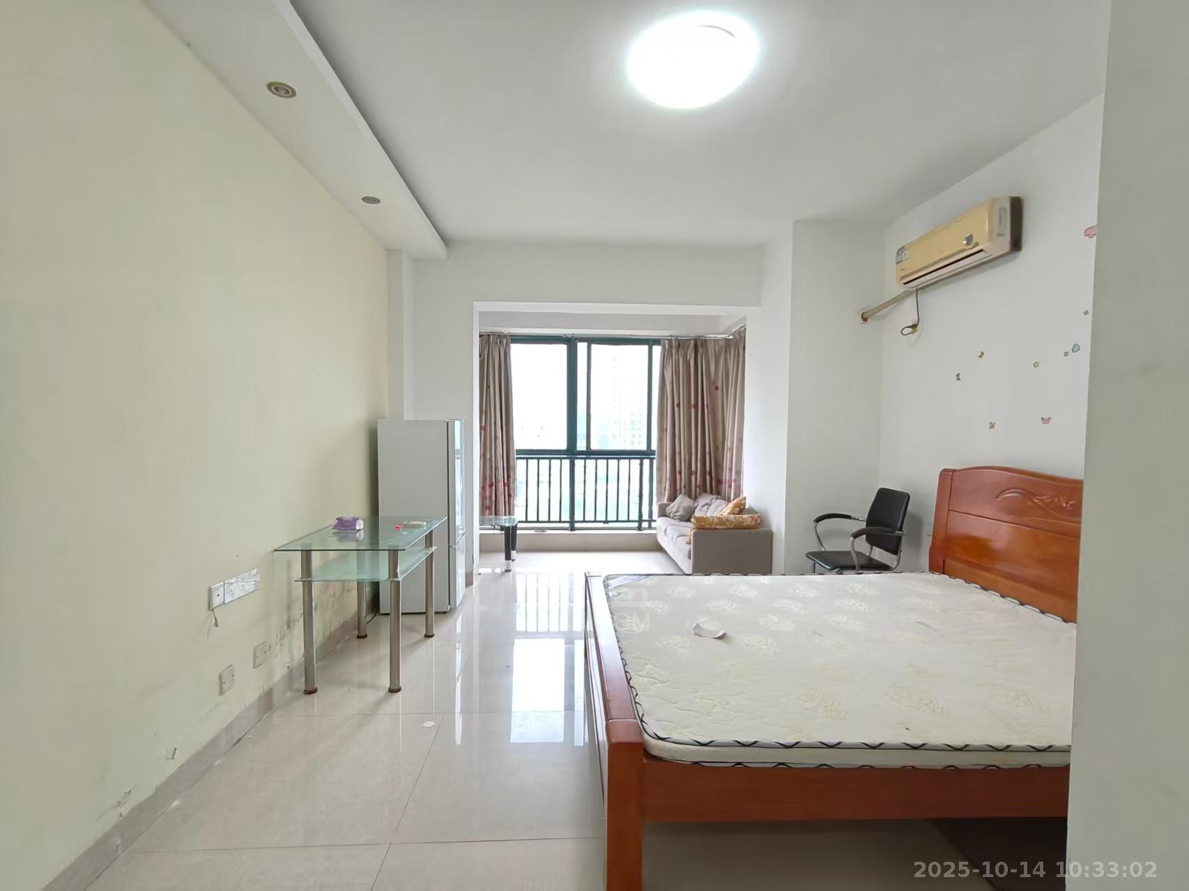 尚格名城向左向右  1室1厅1卫    1000.0元/月 尚格名城向左向右  1室1厅1卫    1000.0元/月室内图