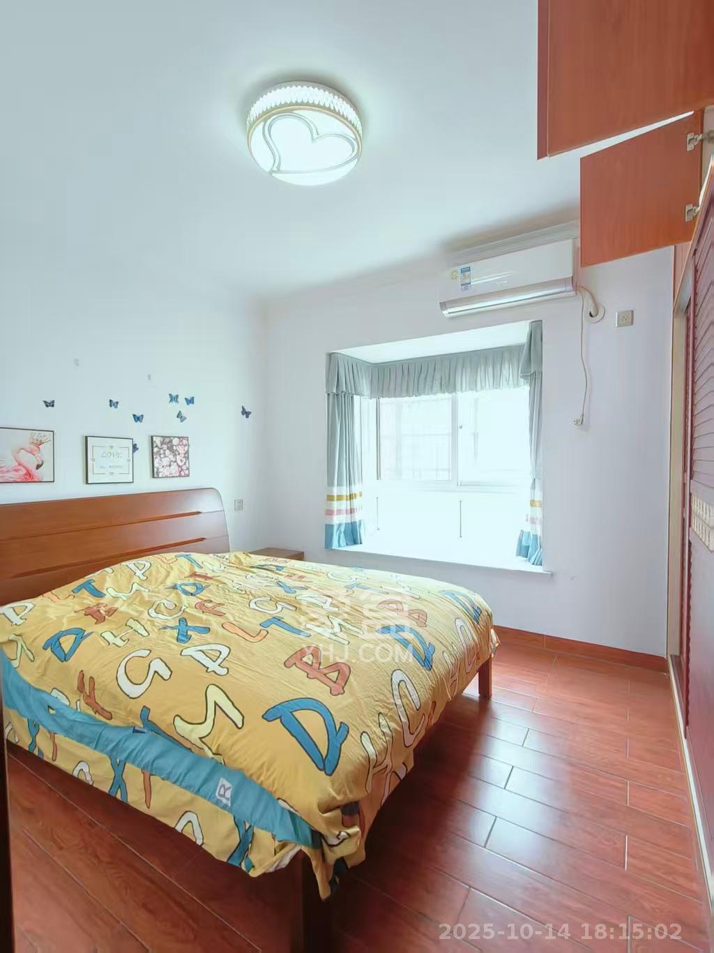 山水湾 4室2厅2卫 2600.0元/月 山水湾 4室2厅2卫 2600.0元/月室内图