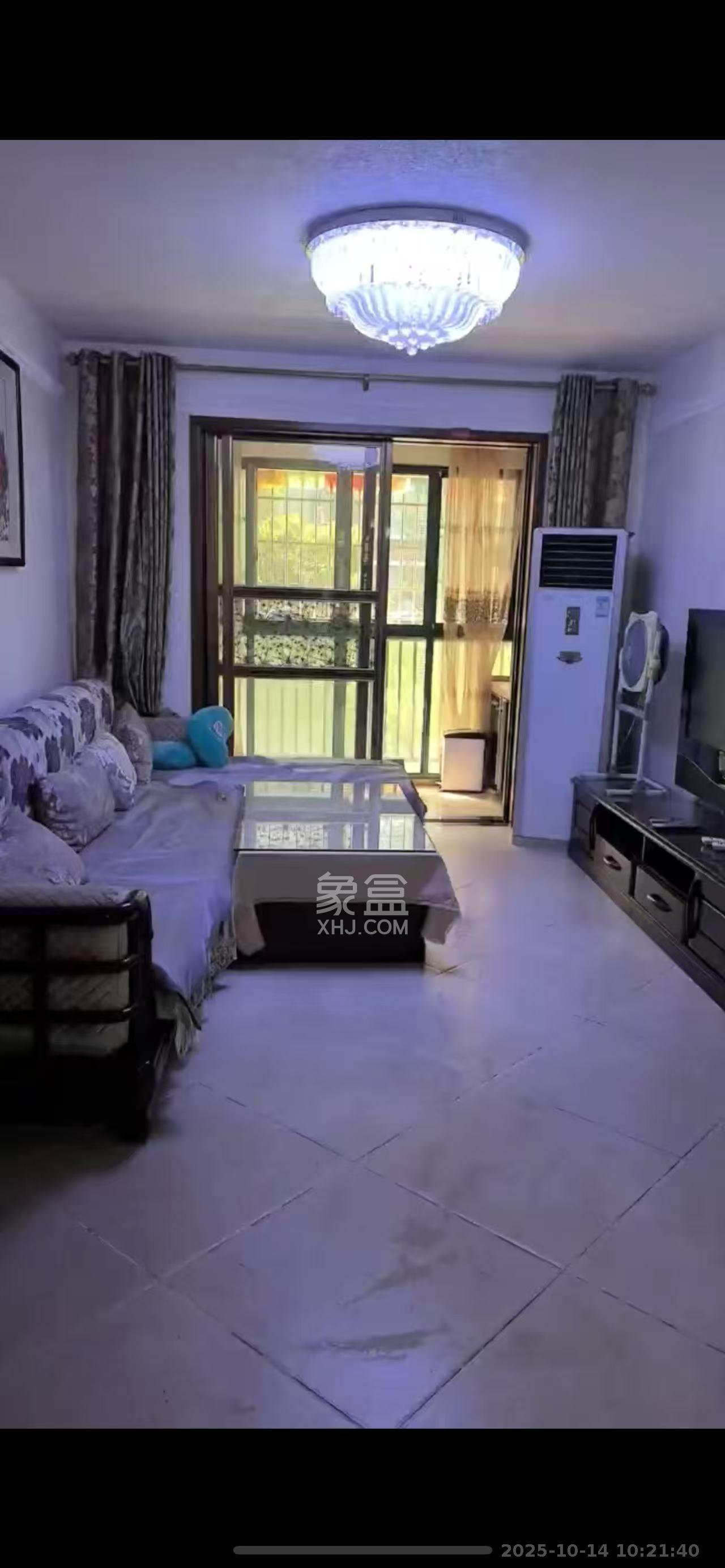 华天苑 3室2厅1卫 2400.0元/月 华天苑 3室2厅1卫 2400.0元/月室内图