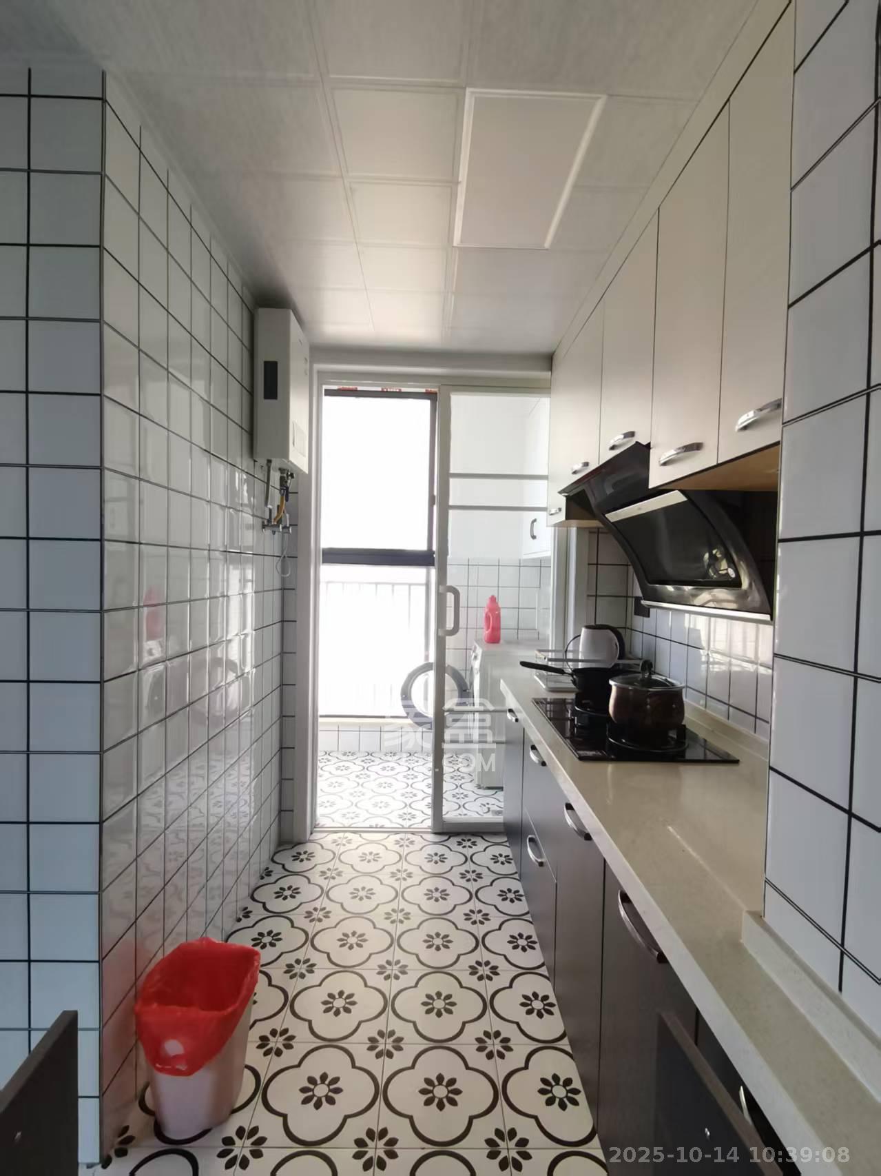 叠彩兰亭  3室2厅1卫    2500.0元/月 叠彩兰亭  3室2厅1卫    2500.0元/月室内图