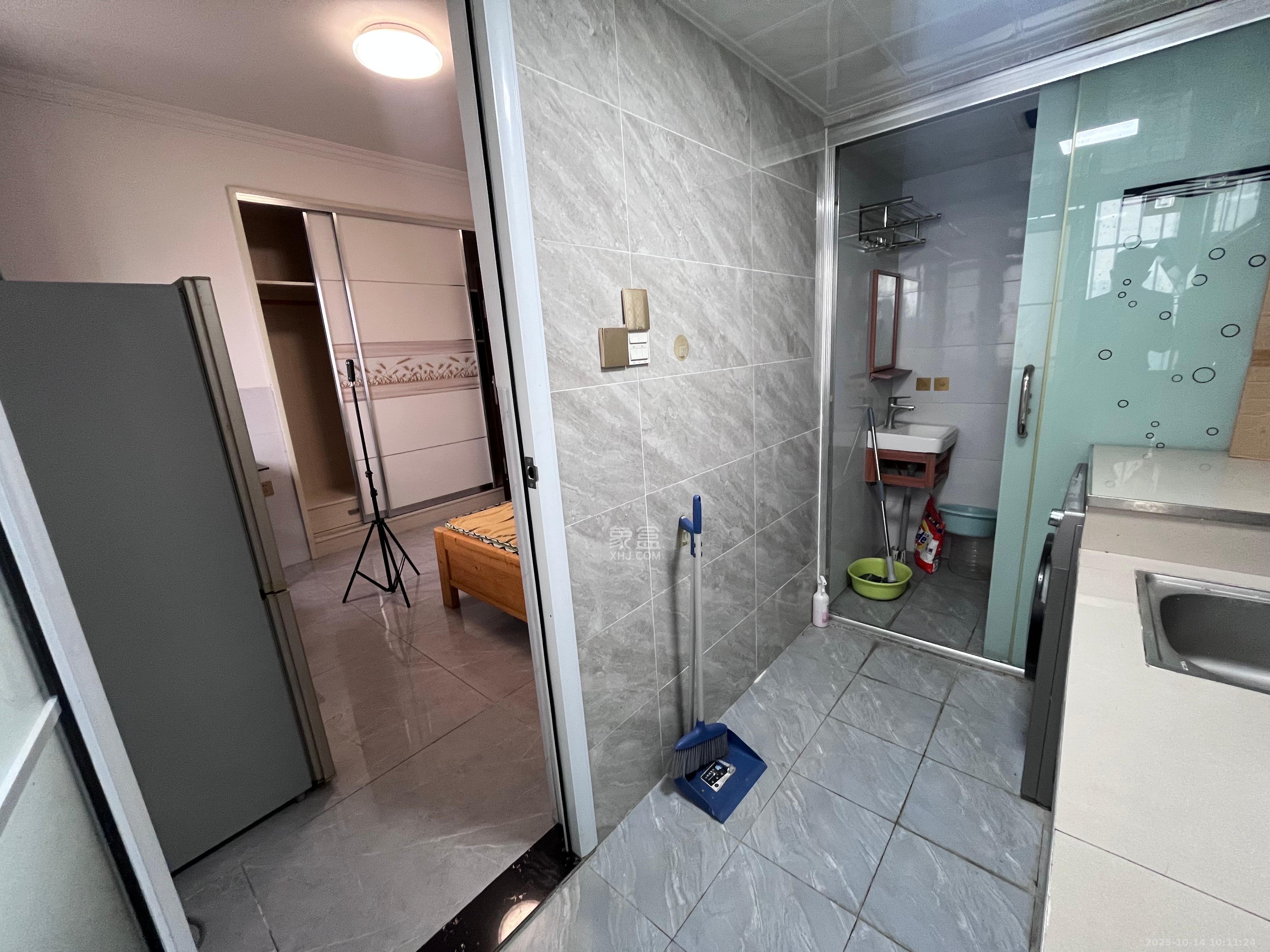 和康园小区  1室0厅1卫    850.0元/月室内图