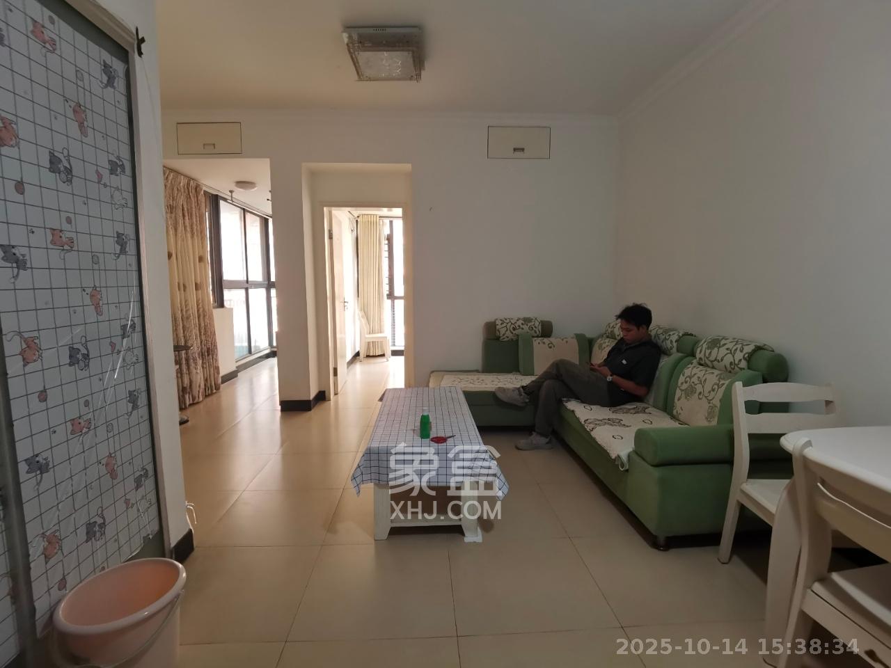 金领家族  1室1厅1卫    1380.0元/月 金领家族  1室1厅1卫    1380.0元/月室内图