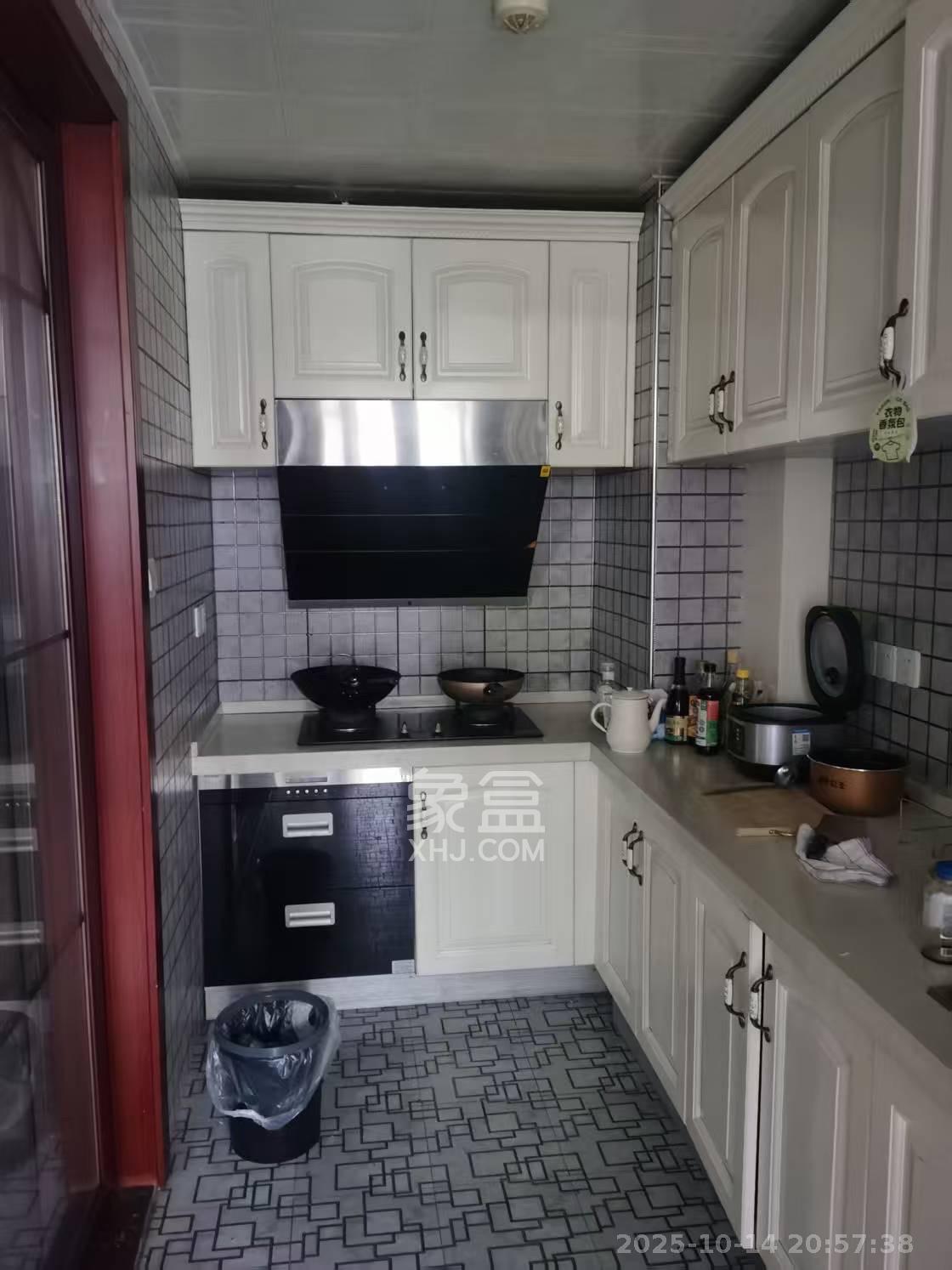 北辰三角洲E5区  1室2厅1卫    3000.0元/月 北辰三角洲E5区  1室2厅1卫    3000.0元/月室内图