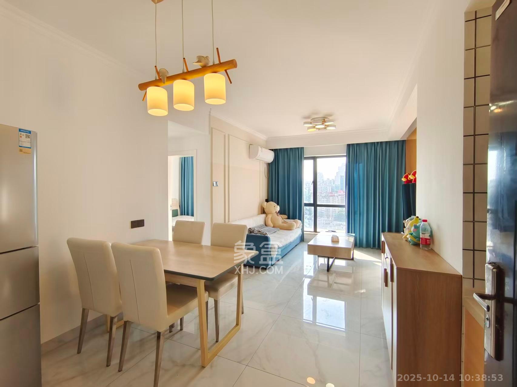 叠彩兰亭  3室2厅1卫    2500.0元/月 叠彩兰亭  3室2厅1卫    2500.0元/月室内图1