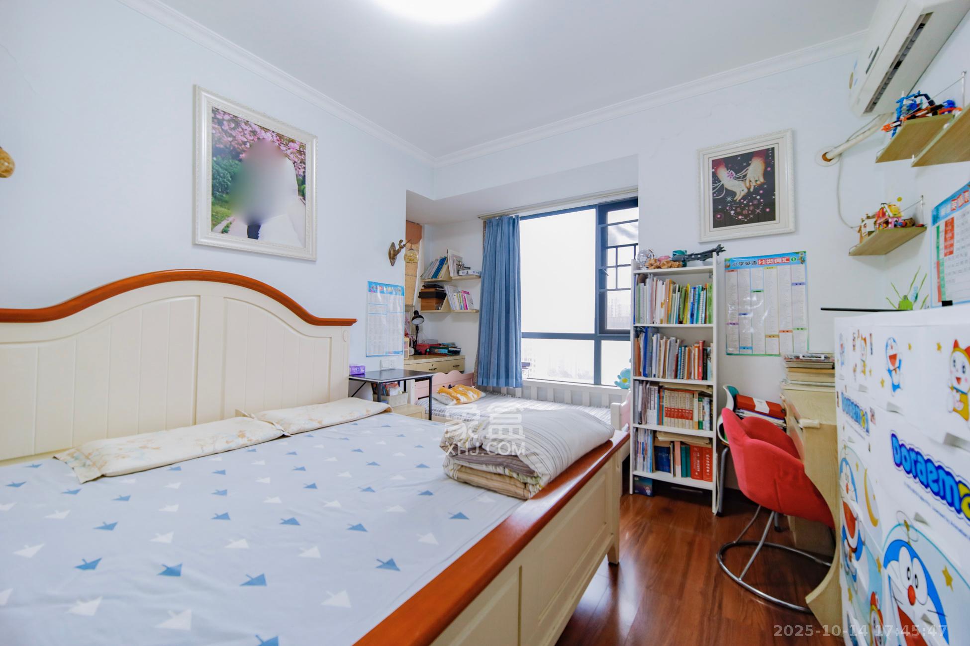 新盛珑璟台  2室2厅1卫    76.0万卧室