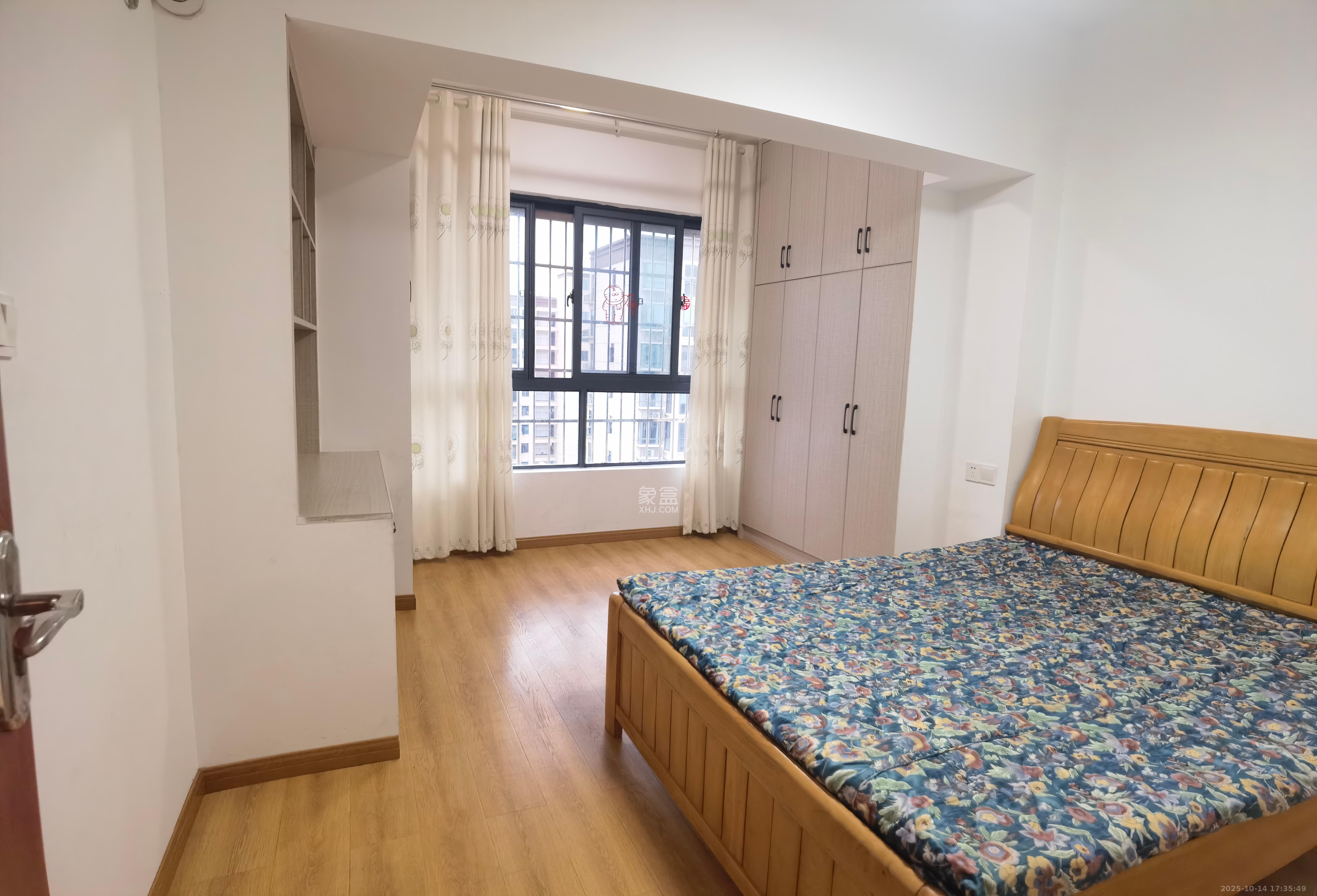 奥莱名邸  2室2厅2卫    1400.0元/月室内图