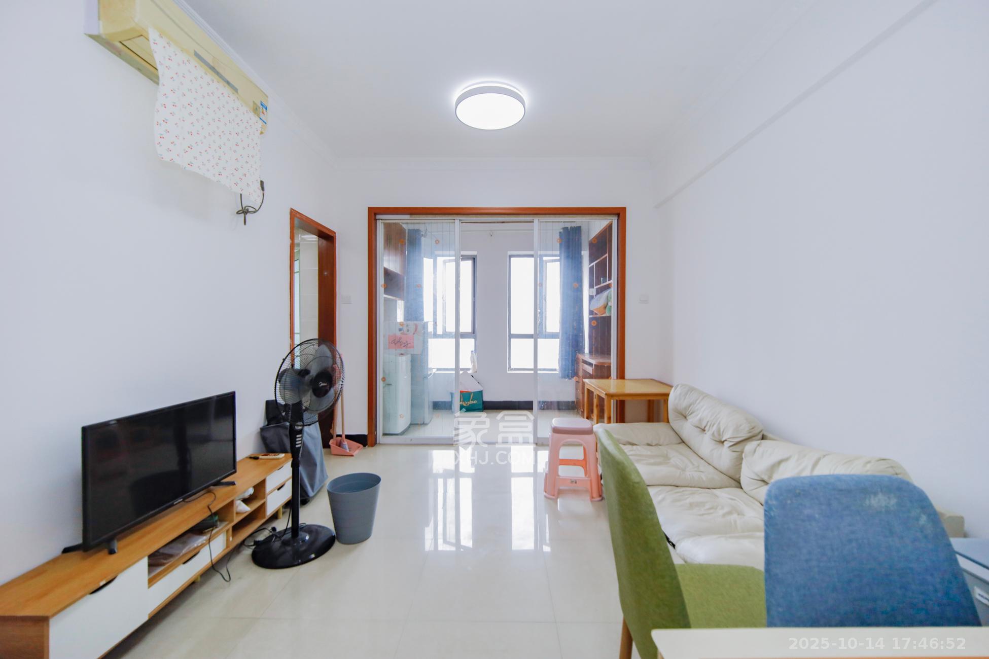 上海城小区  1室1厅1卫    33.8万