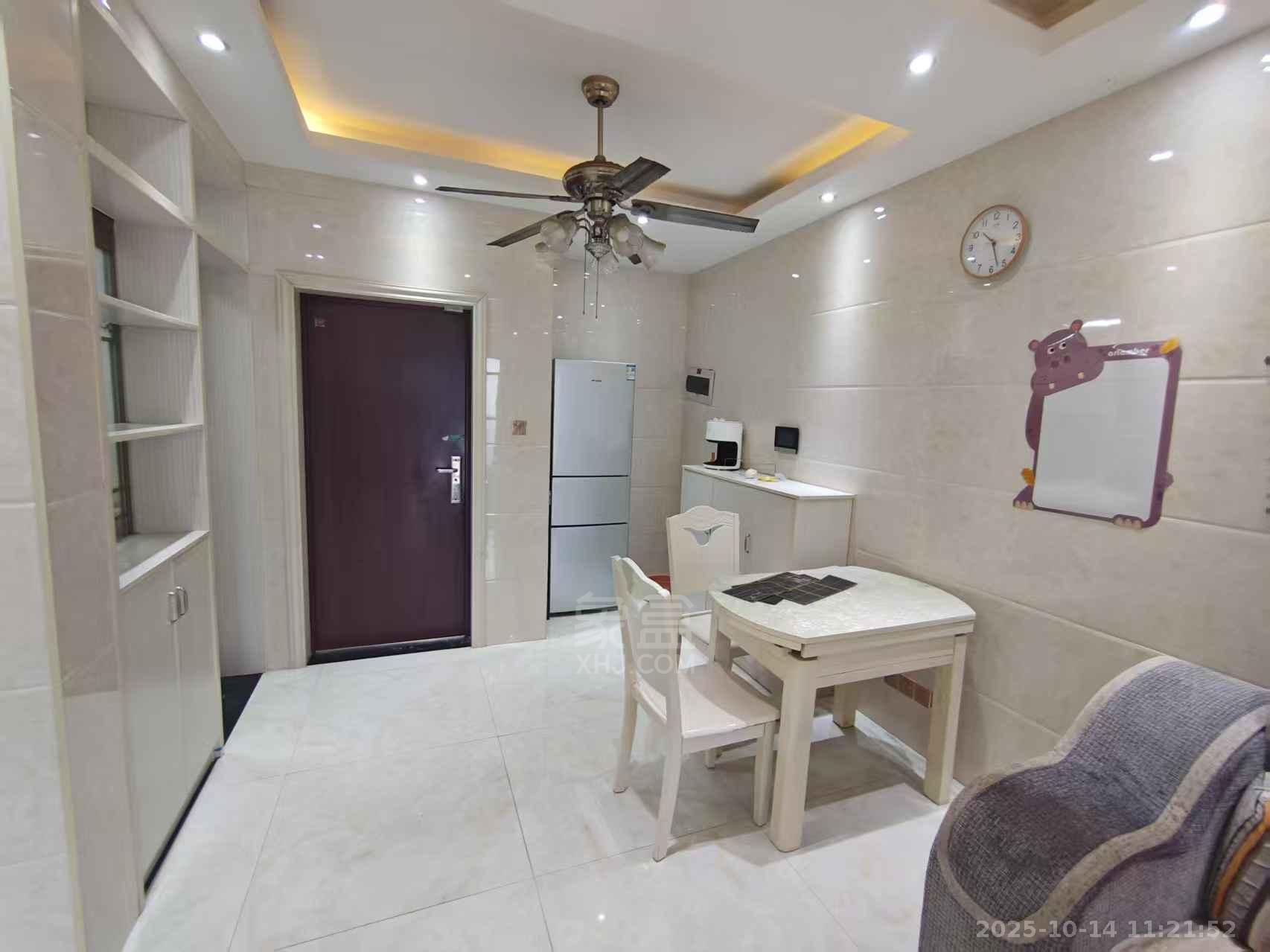 春藤小镇 3室2厅2卫 1700.0元/月 春藤小镇 3室2厅2卫 1700.0元/月室内图