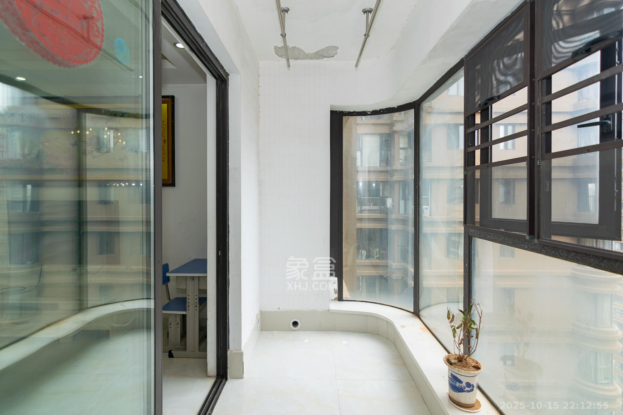 润和紫郡一期 4室2厅1卫 78.0万 润和紫郡一期 4室2厅1卫 78.0万阳台