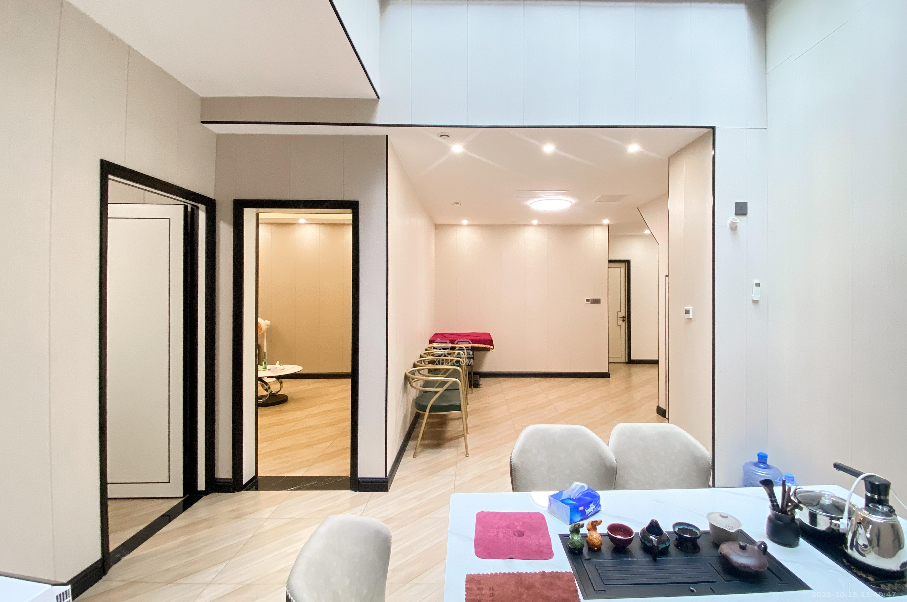 长房梅溪香山  5室2厅3卫    588.0万其他