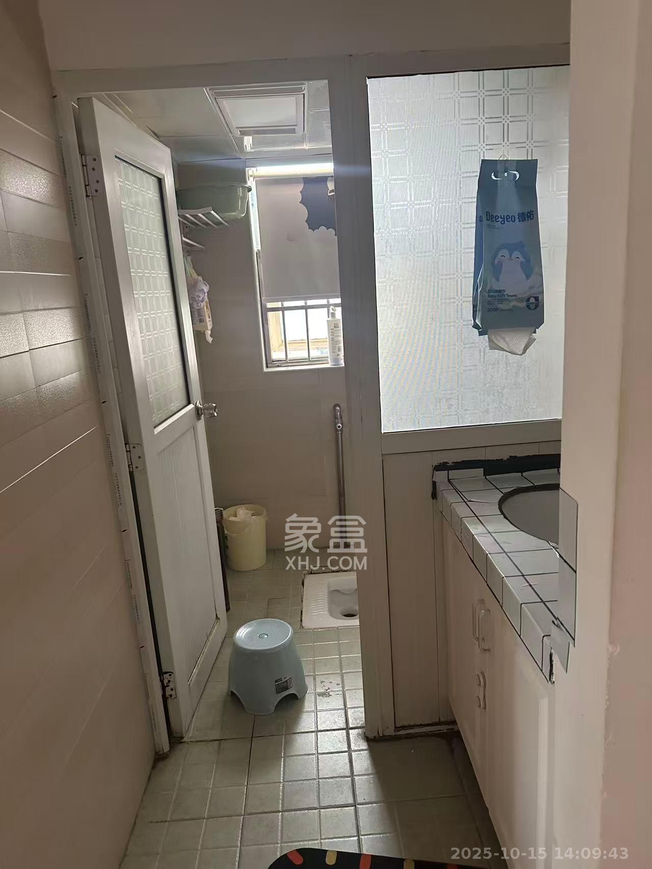 德润园  3室2厅1卫    2000.0元/月 德润园  3室2厅1卫    2000.0元/月室内图