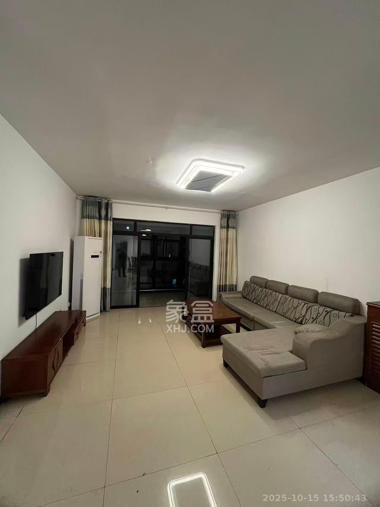 鑫远湘府华城 3室2厅2卫 2400.0元/月 鑫远湘府华城 3室2厅2卫 2400.0元/月室内图