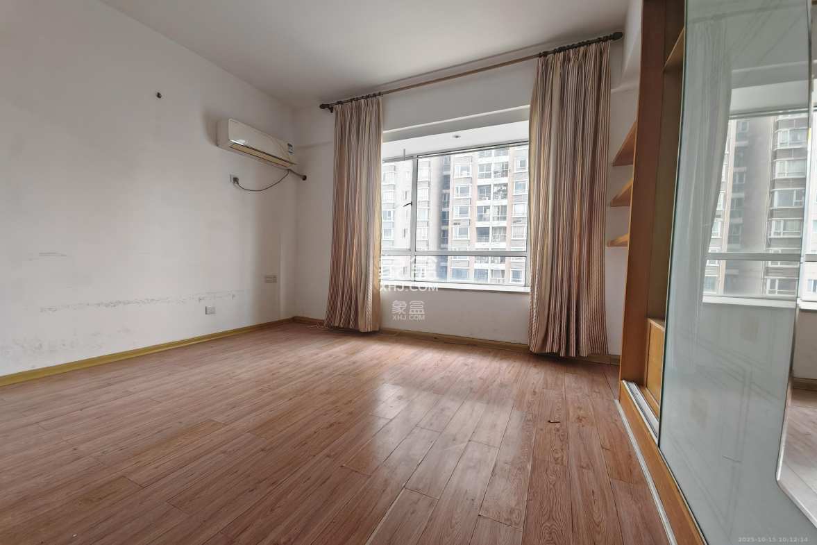 通华天都 1室1厅1卫 1400.0元/月 通华天都 1室1厅1卫 1400.0元/月室内图