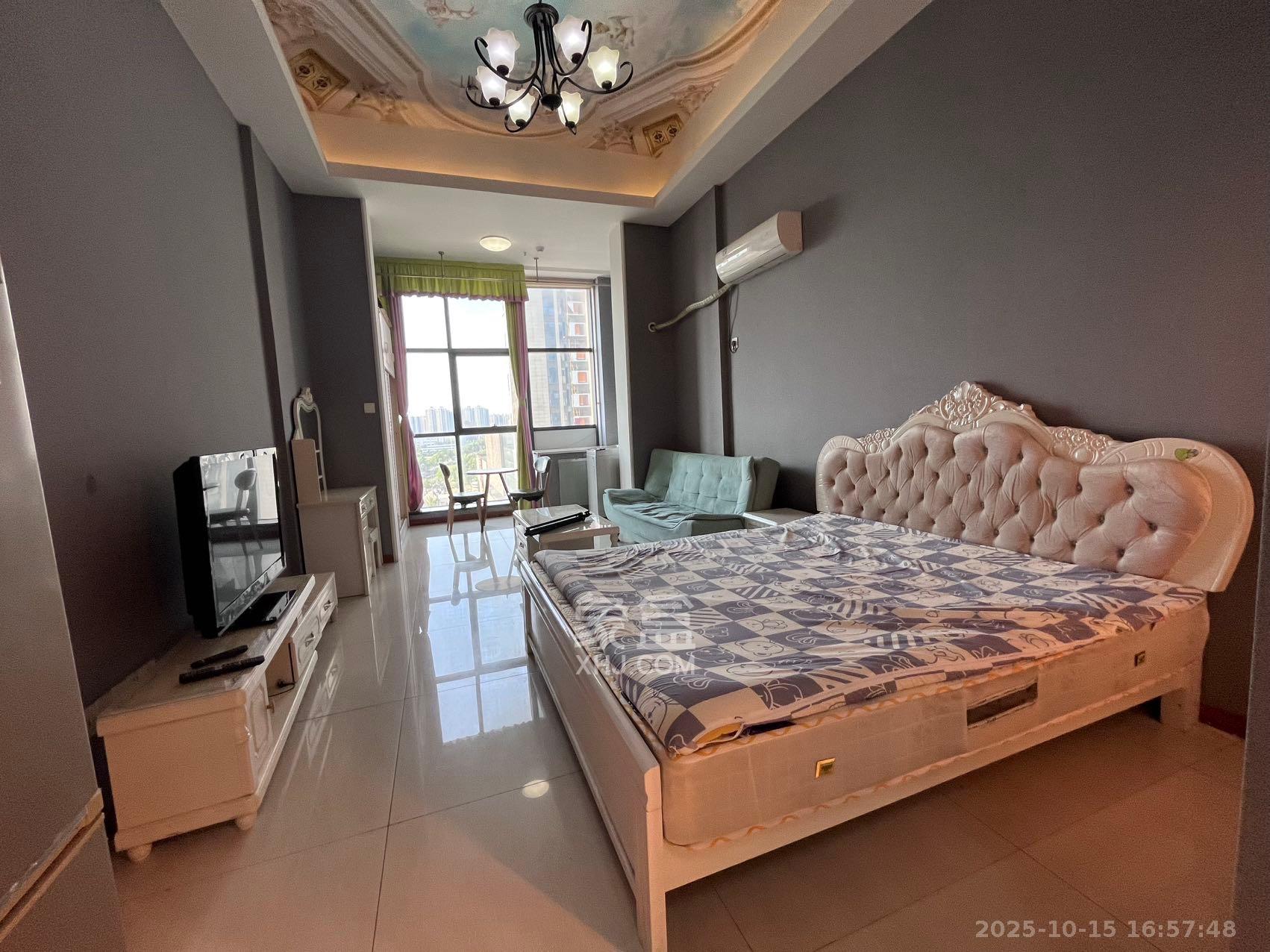 华侨假日中心（晟华苑）  1室0厅1卫    1400.0元/月