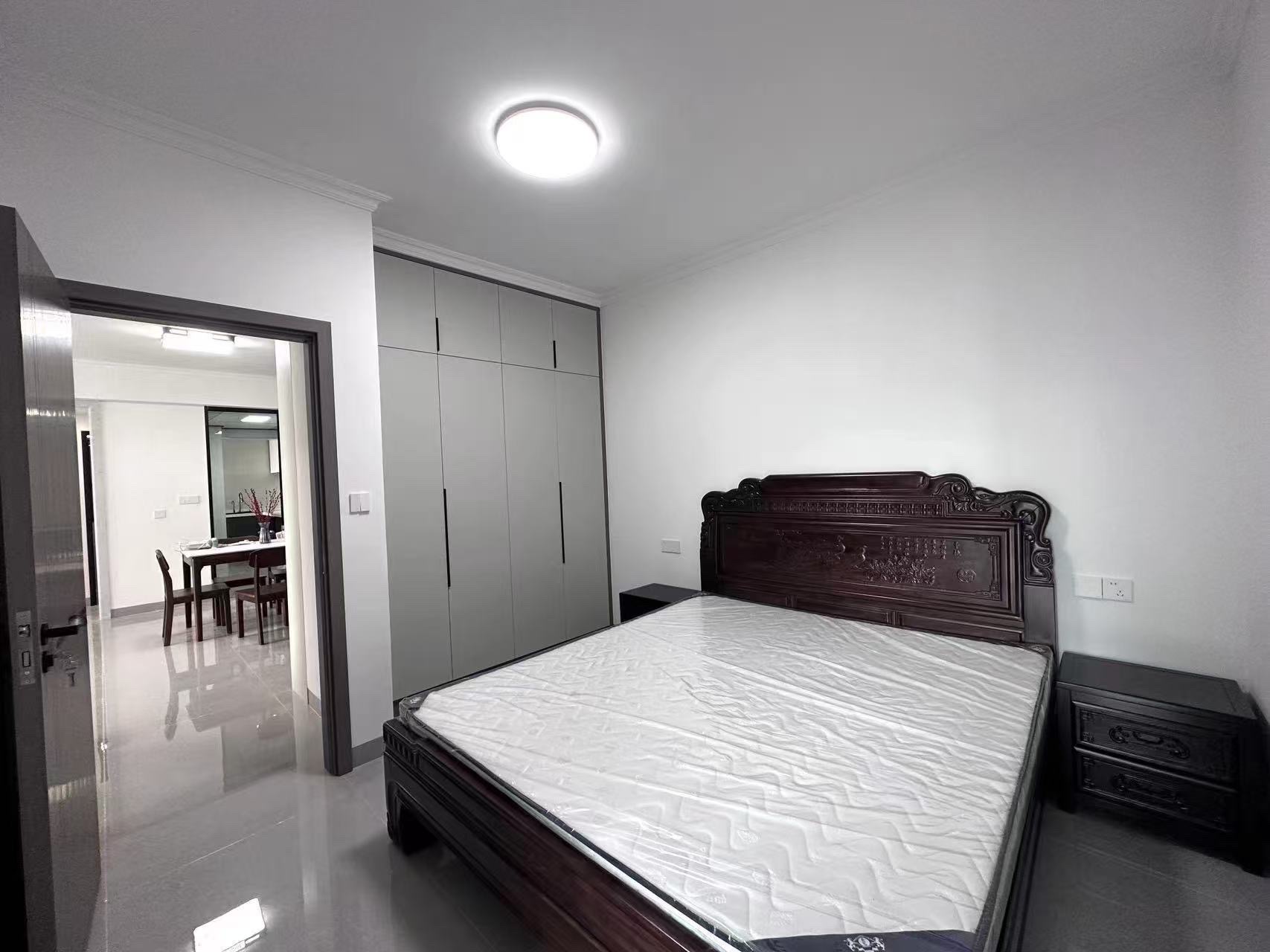 金钟大雁城  3室2厅2卫    3200.0元/月户型图