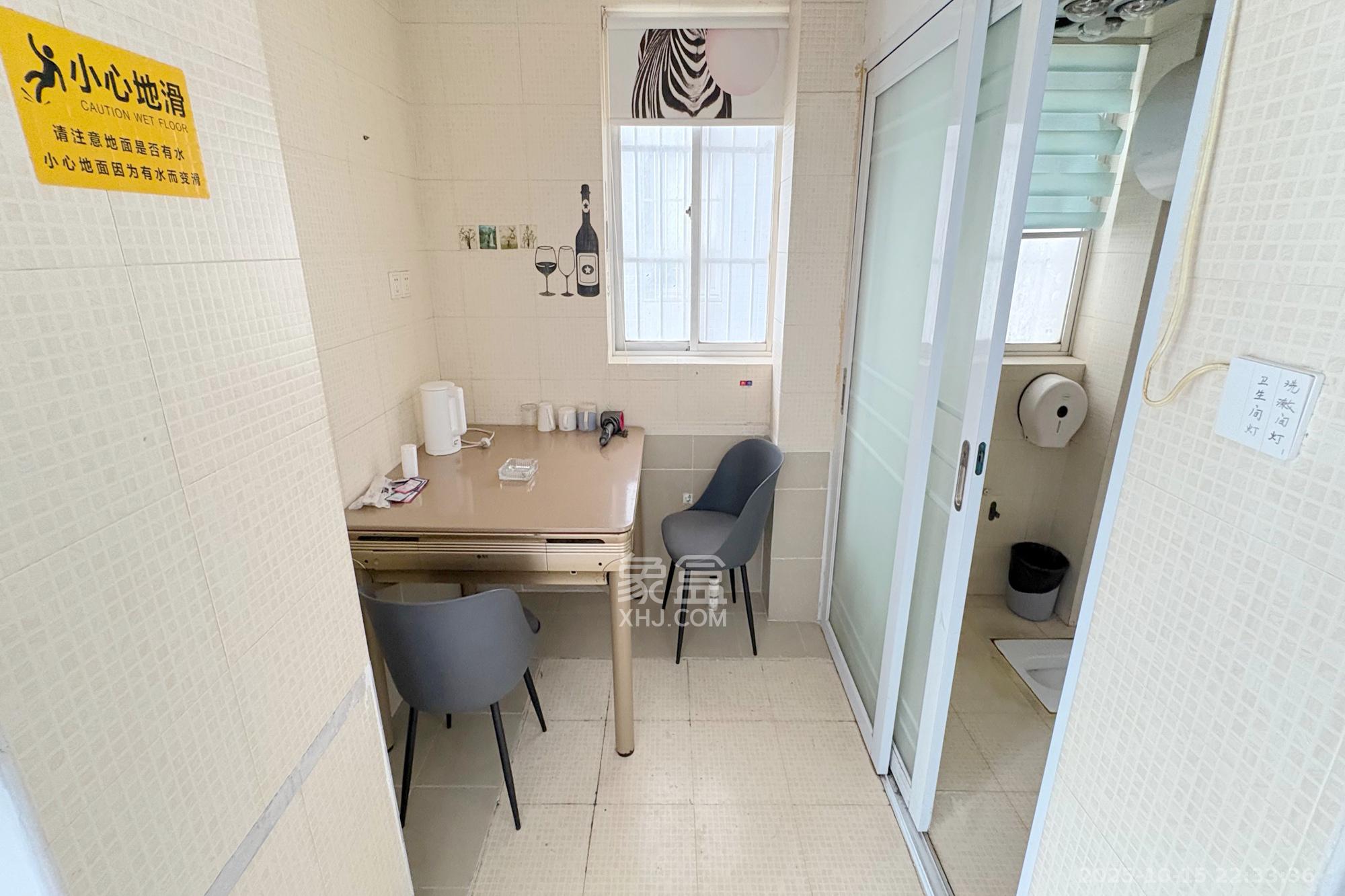 景江东方 1室1厅1卫 47.8万 景江东方 1室1厅1卫 47.8万卫生间