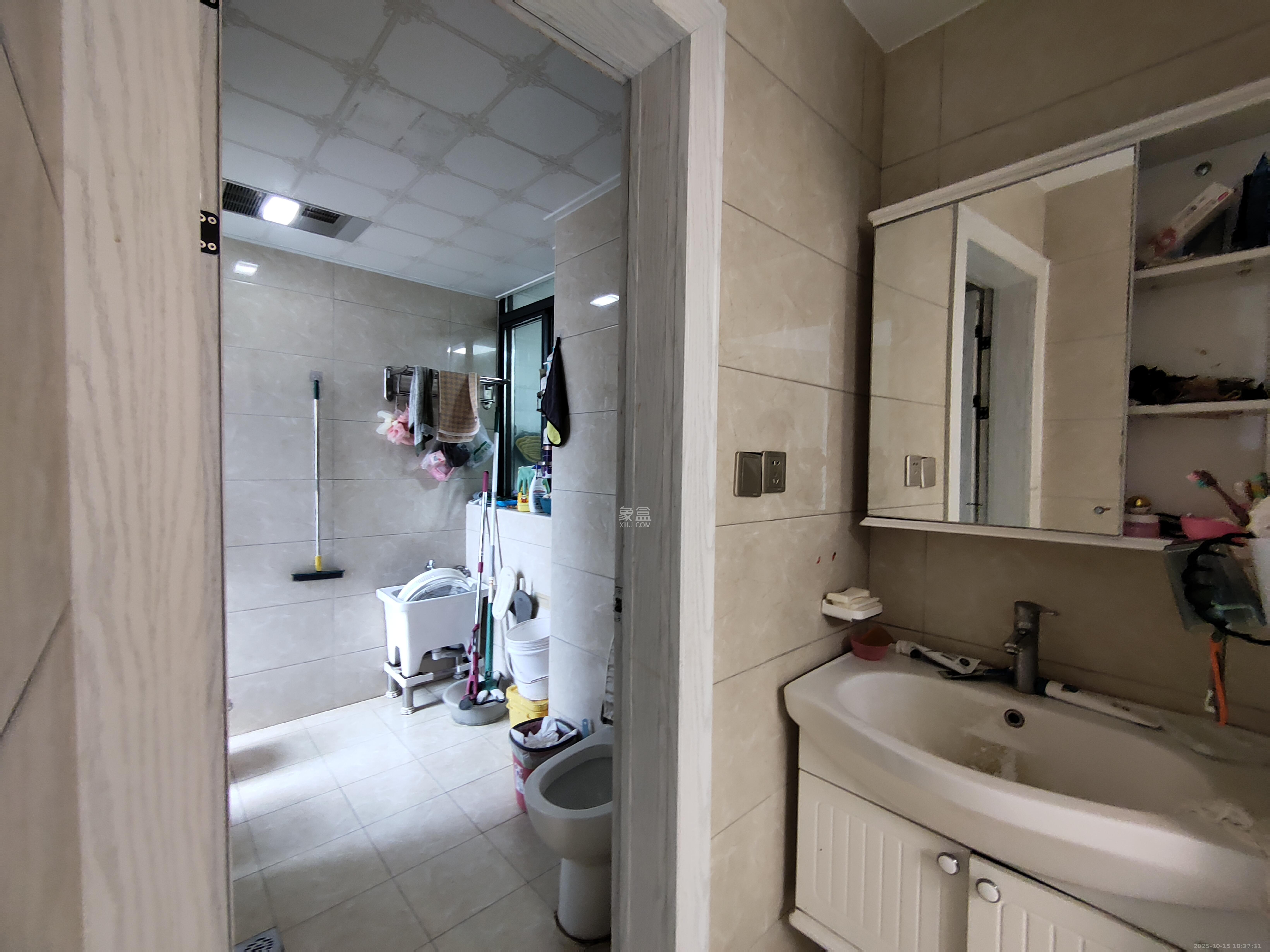 明发国际城 3室2厅1卫 2100.0元/月 明发国际城 3室2厅1卫 2100.0元/月室内图