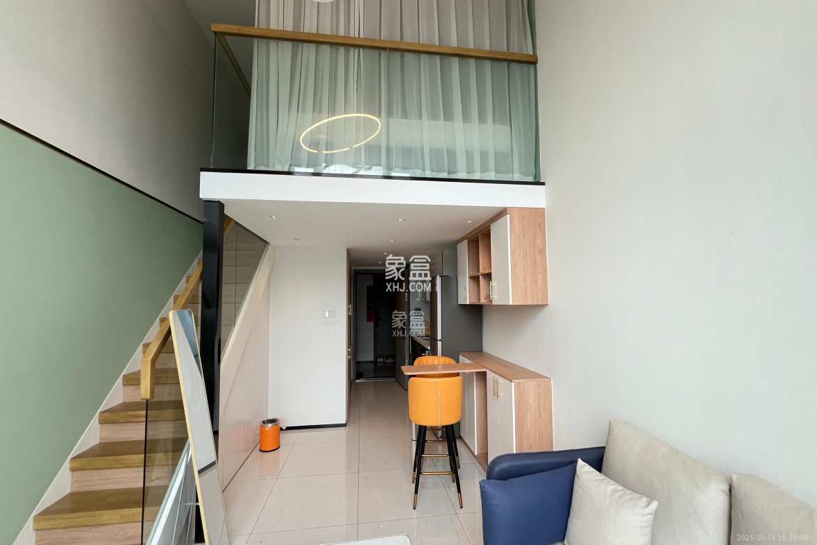 藏珑湖上公馆 1室1厅1卫 2800.0元/月 藏珑湖上公馆 1室1厅1卫 2800.0元/月室内图