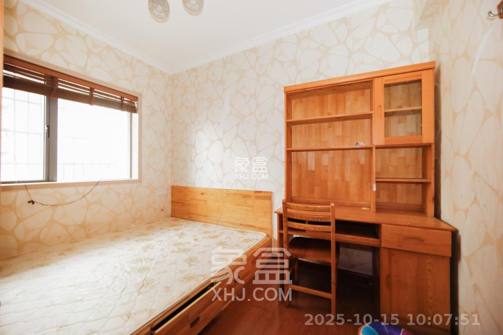 上海城小区 2室2厅1卫 1800.0元/月 上海城小区 2室2厅1卫 1800.0元/月室内图